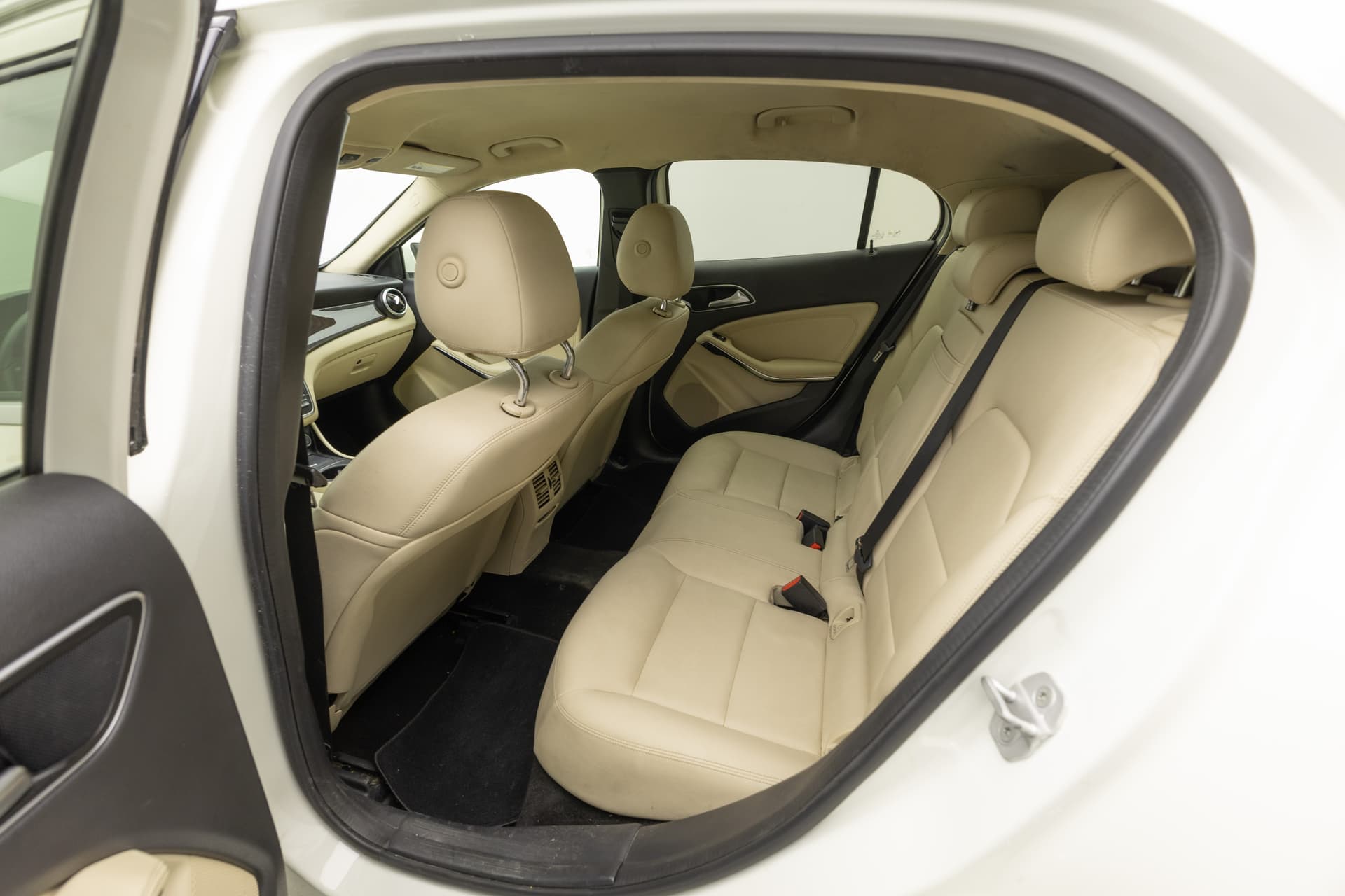 MERCEDES-BENZ GLA-Class 2016 - 8