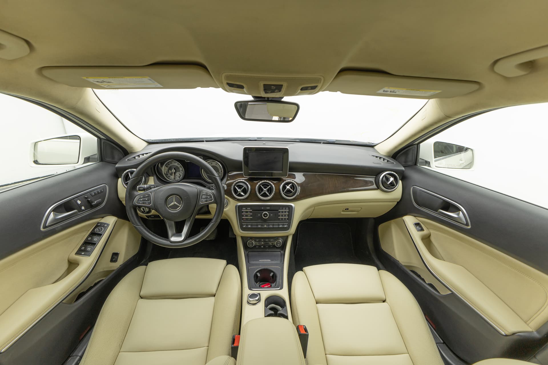 MERCEDES-BENZ GLA-Class 2016 - 9