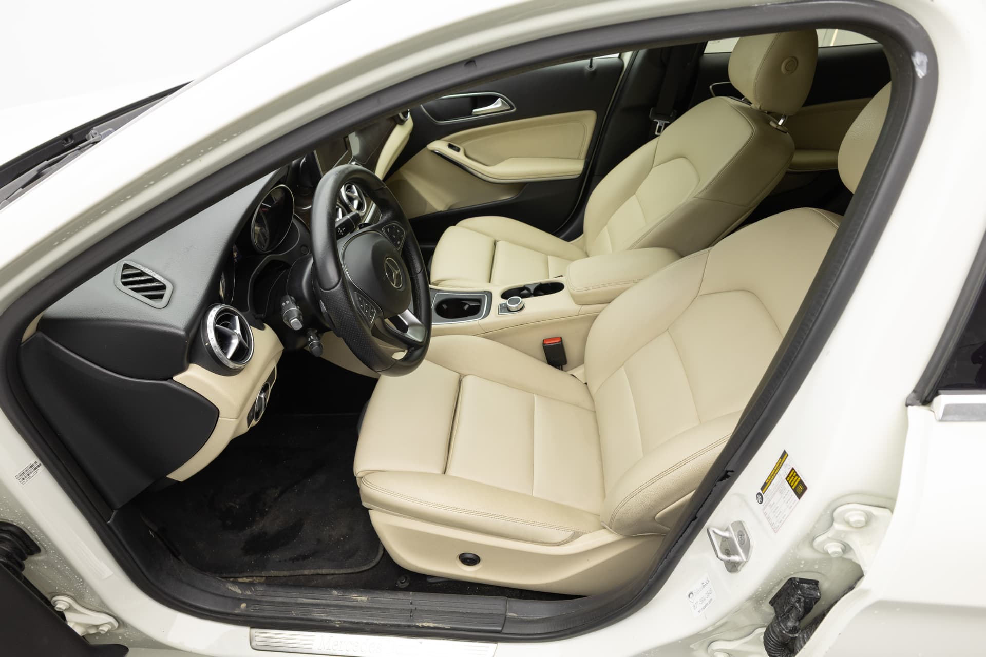 MERCEDES-BENZ GLA-Class 2016 - 10