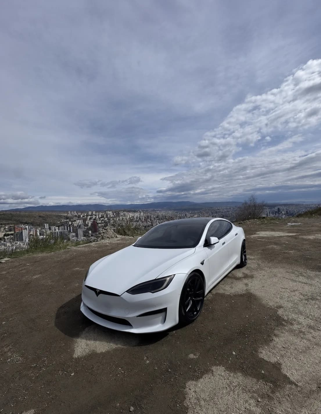 Tesla Model S 2022 - 1
