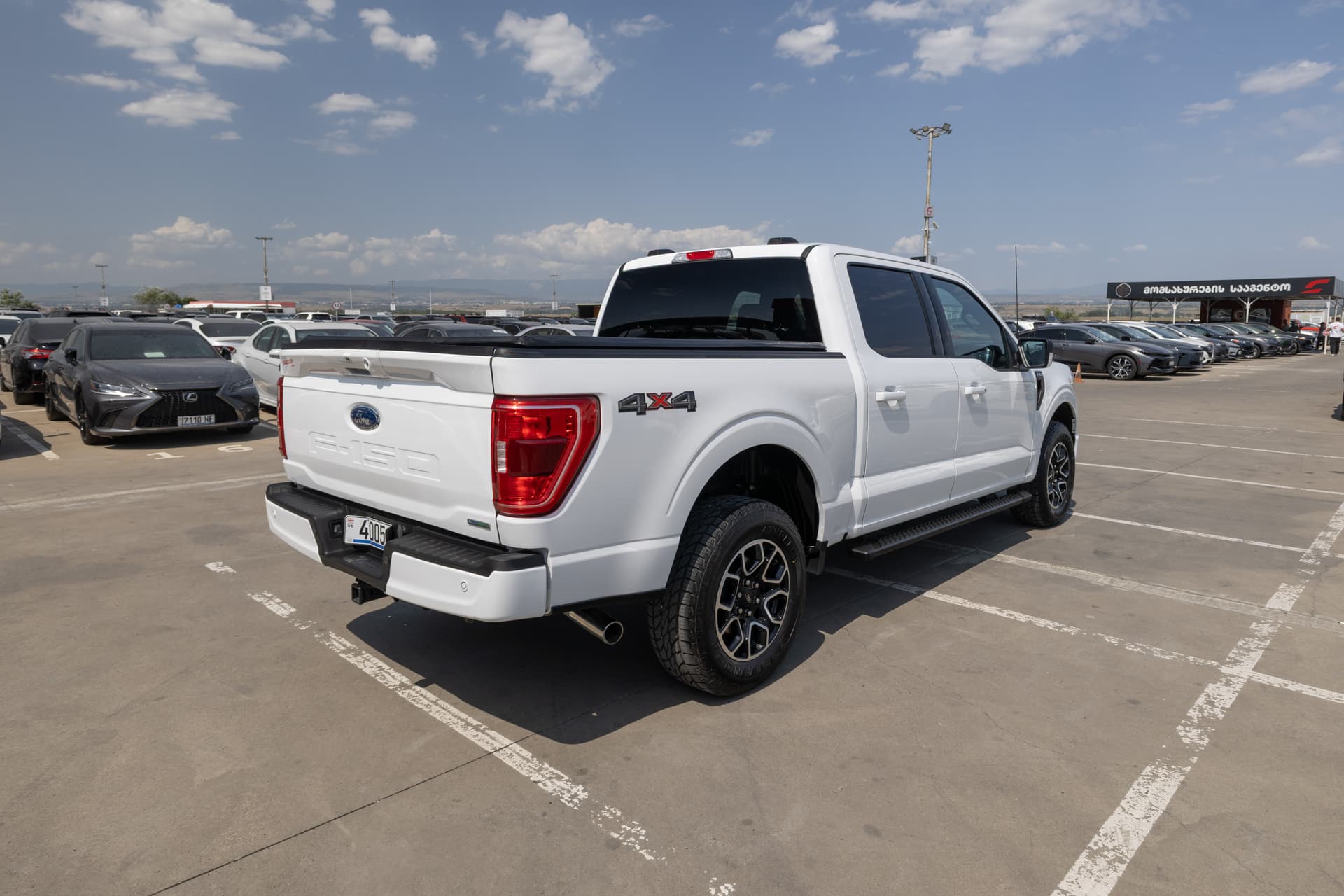 FORD F-150 2023 - 4