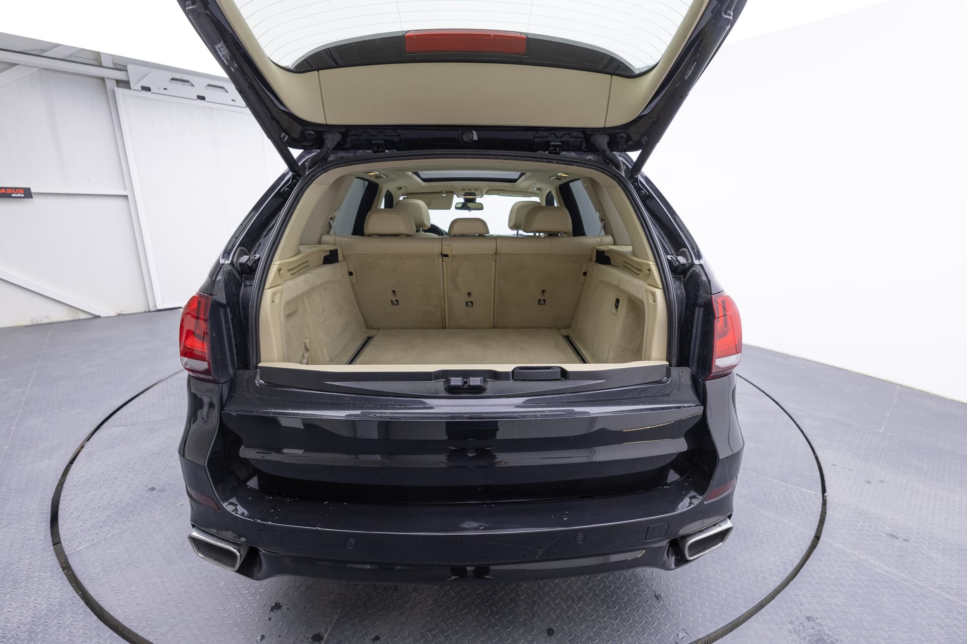BMW X5 2015 - 10