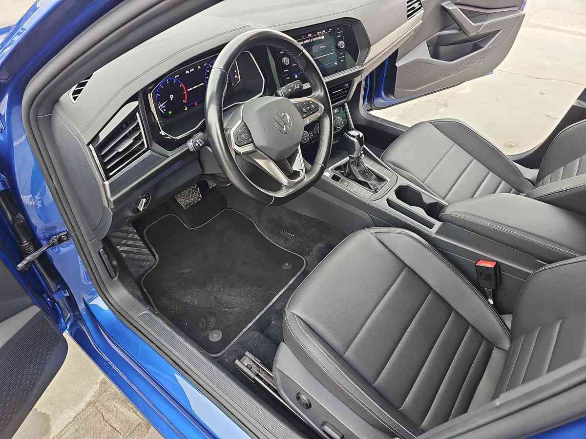 VOLKSWAGEN Jetta 2022 - 10