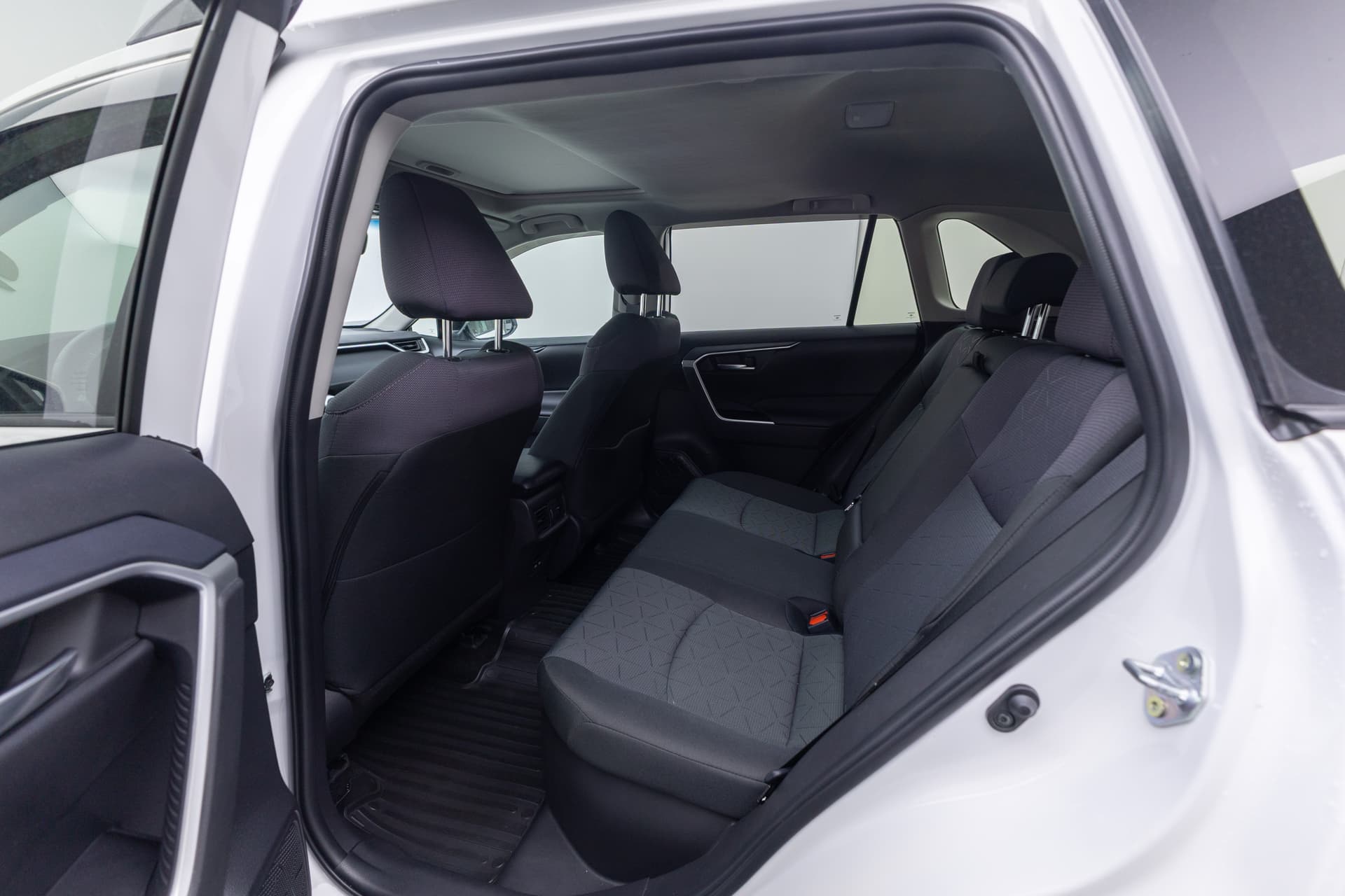 TOYOTA RAV4 2025 - 8