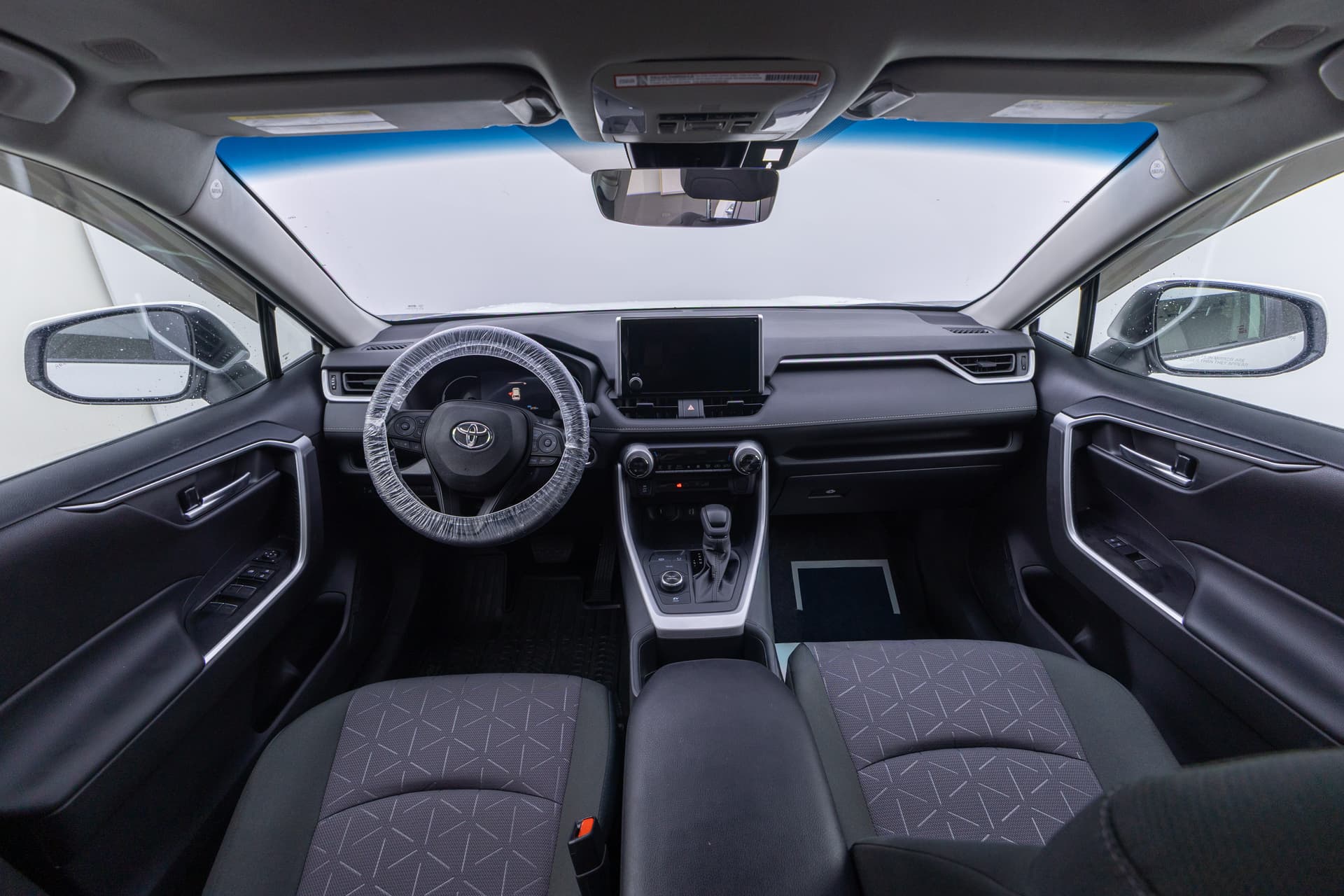 TOYOTA RAV4 2025 - 9