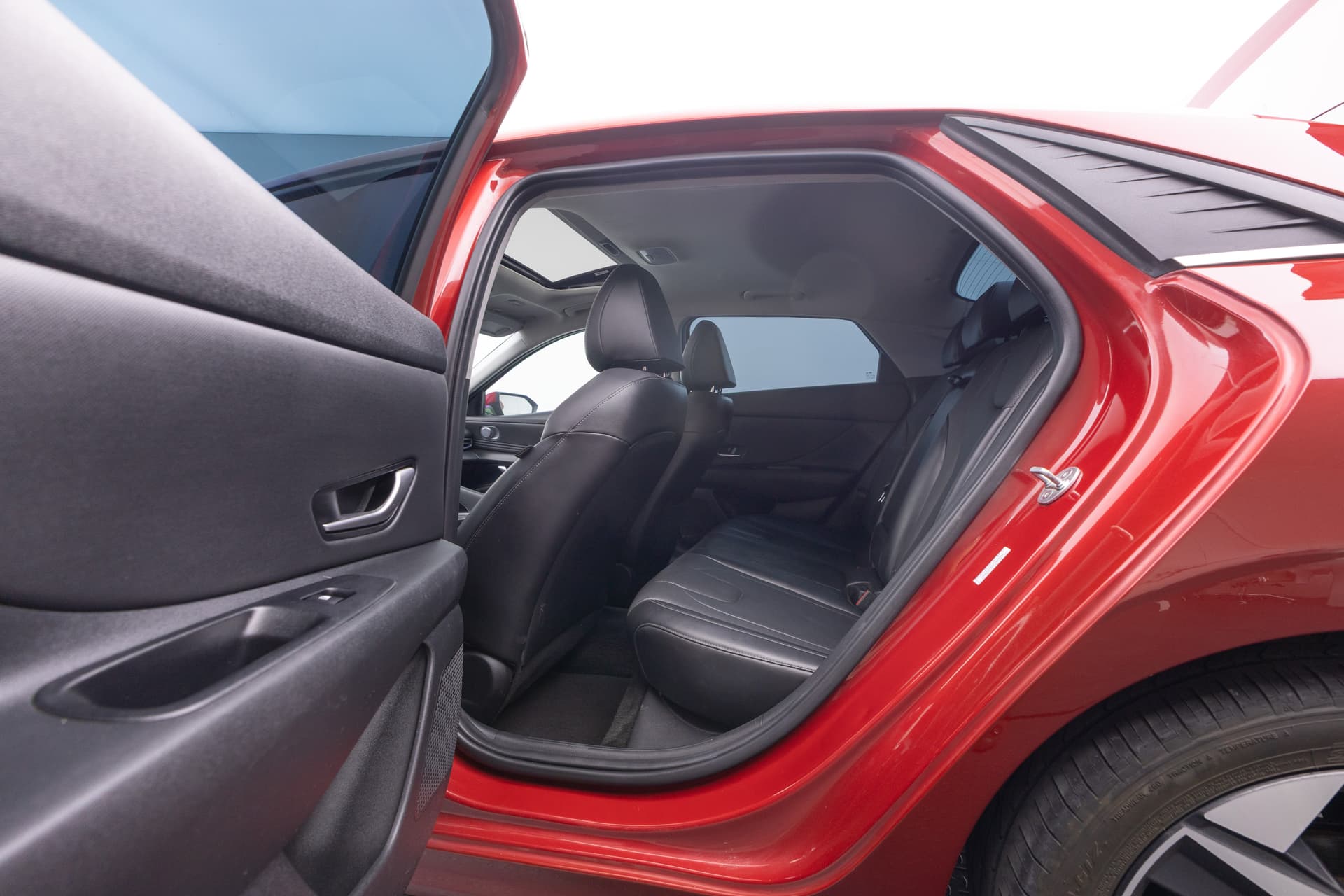 HYUNDAI Elantra 2023 - 8