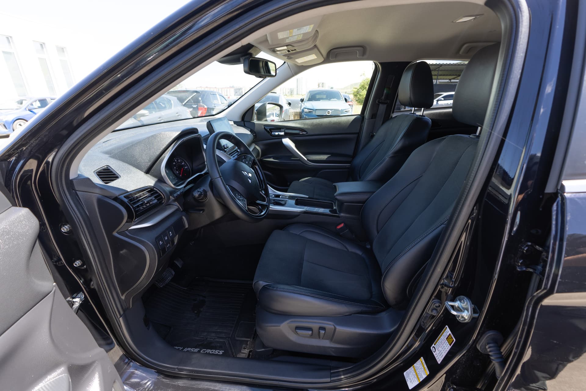 MITSUBISHI Eclipse Cross 2024 - 10