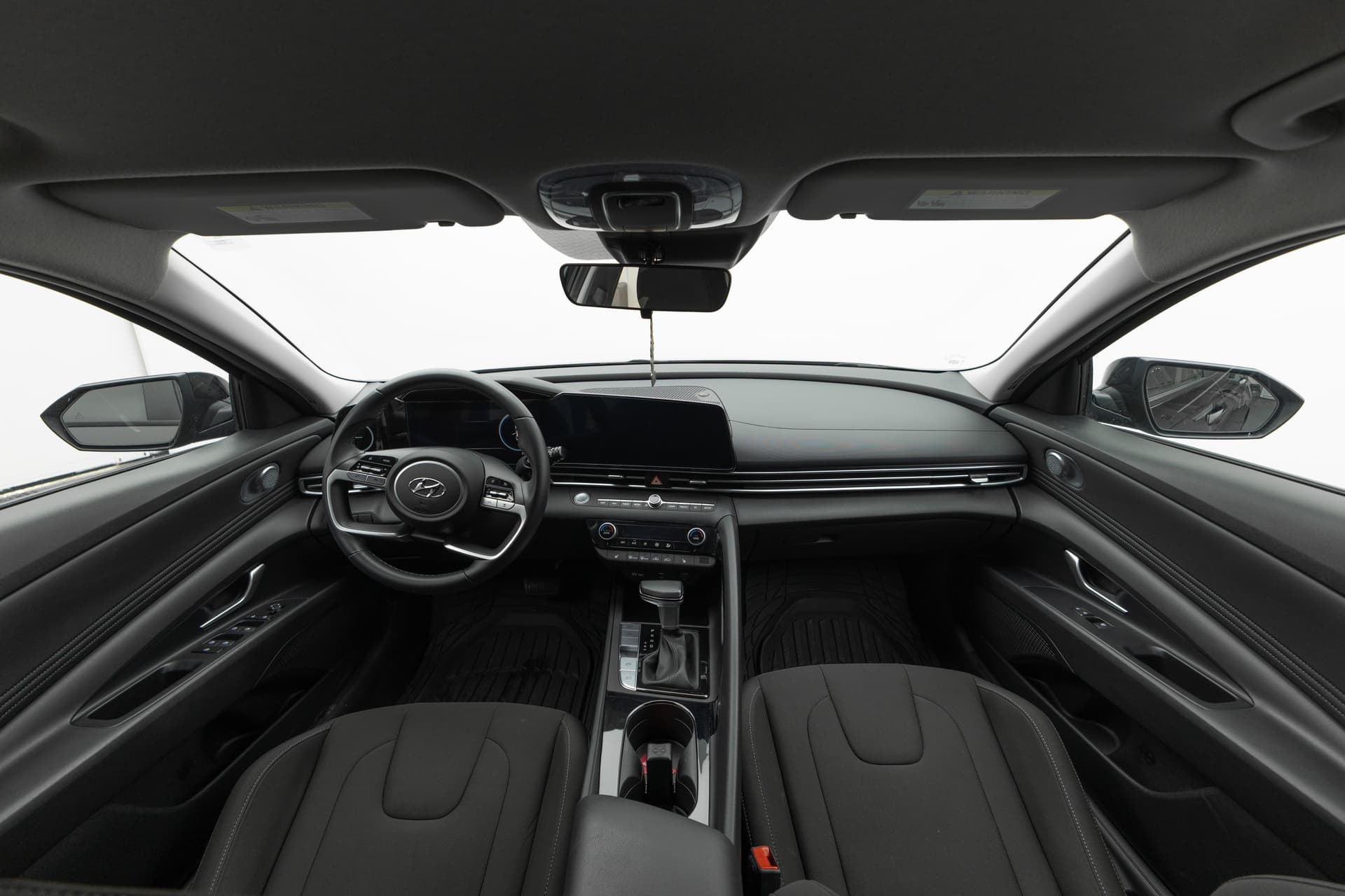 HYUNDAI Elantra 2023 - 9