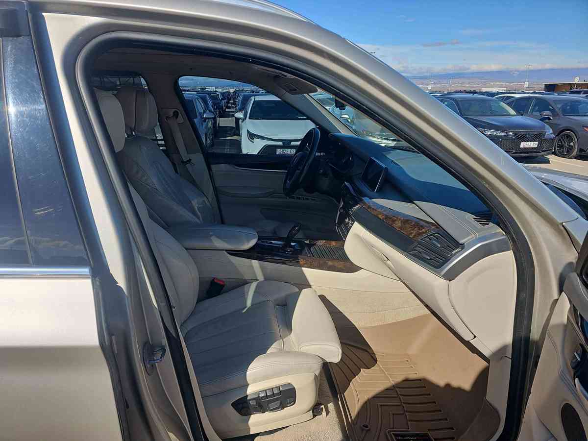 BMW X5 2015 - 10