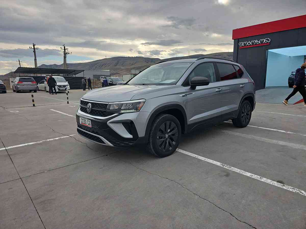 VOLKSWAGEN Taos 2023 - 1
