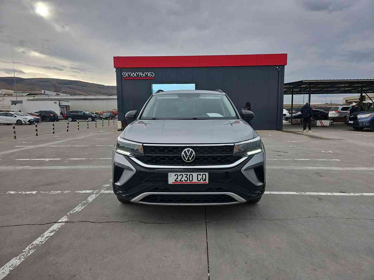 VOLKSWAGEN Taos 2023 - 2