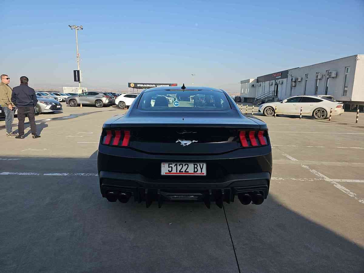 FORD Mustang 2024 - 6