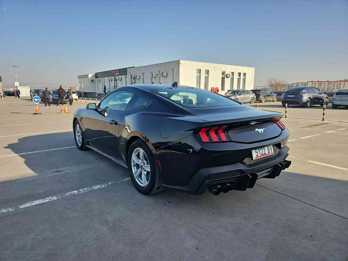 FORD Mustang 2024 - 7