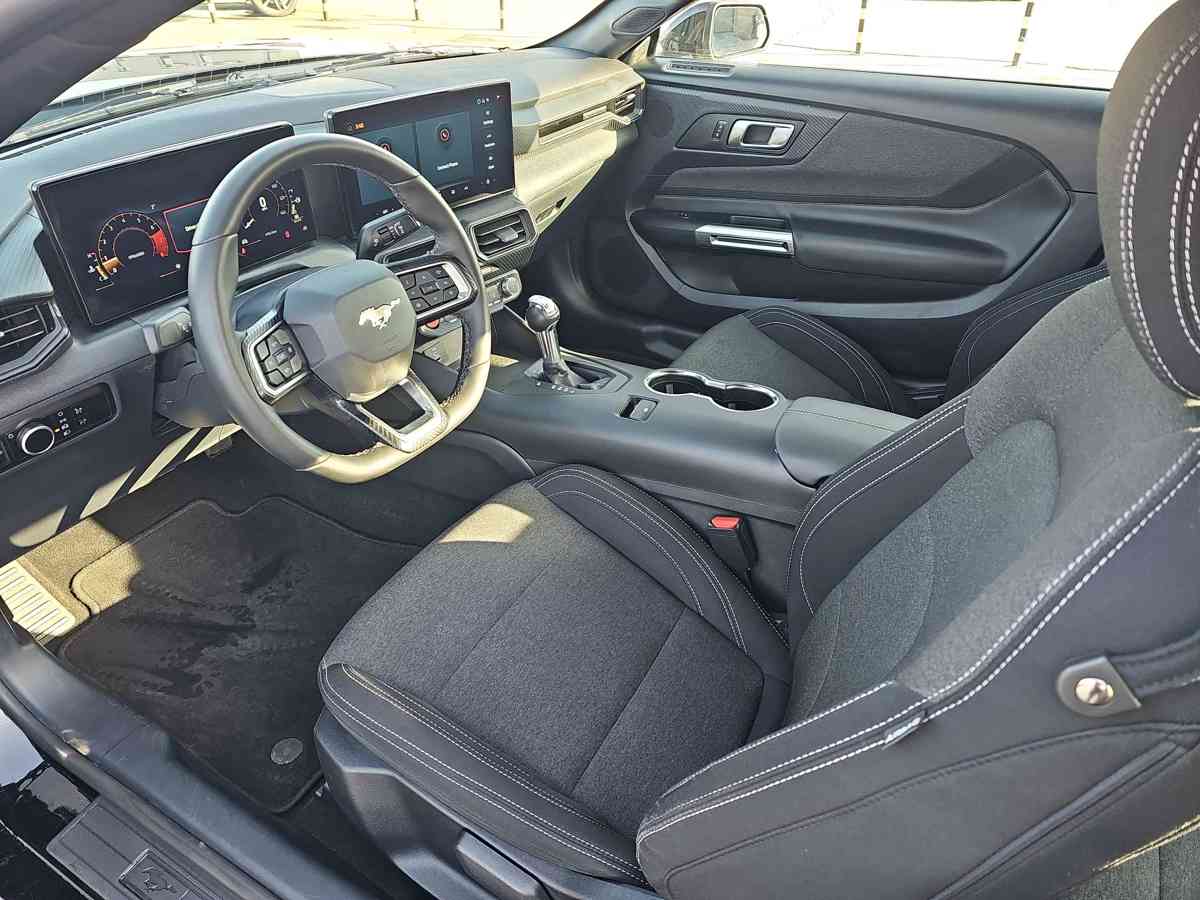 FORD Mustang 2024 - 9