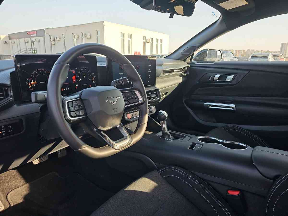 FORD Mustang 2024 - 10