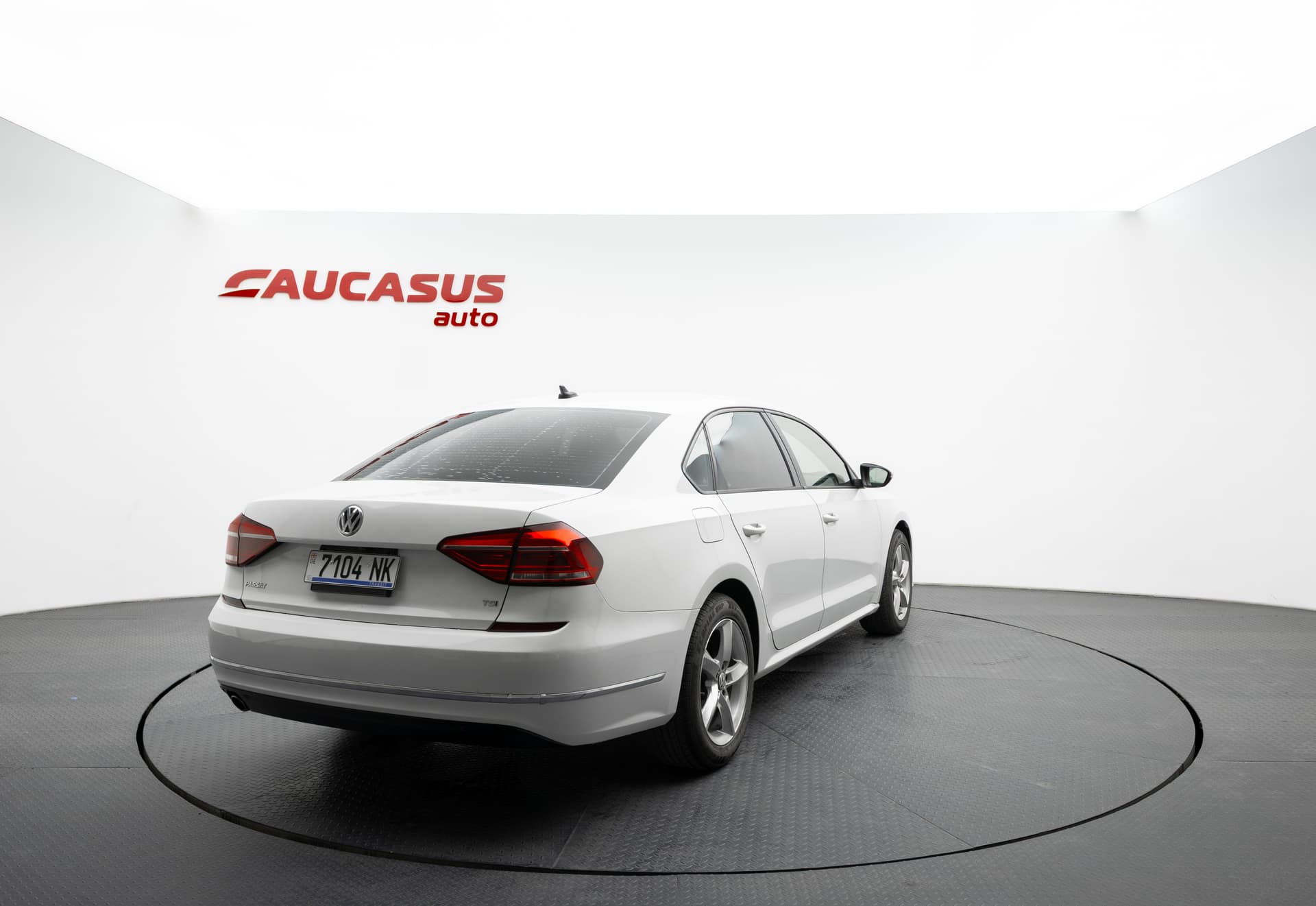 VOLKSWAGEN Passat 2018 - 4