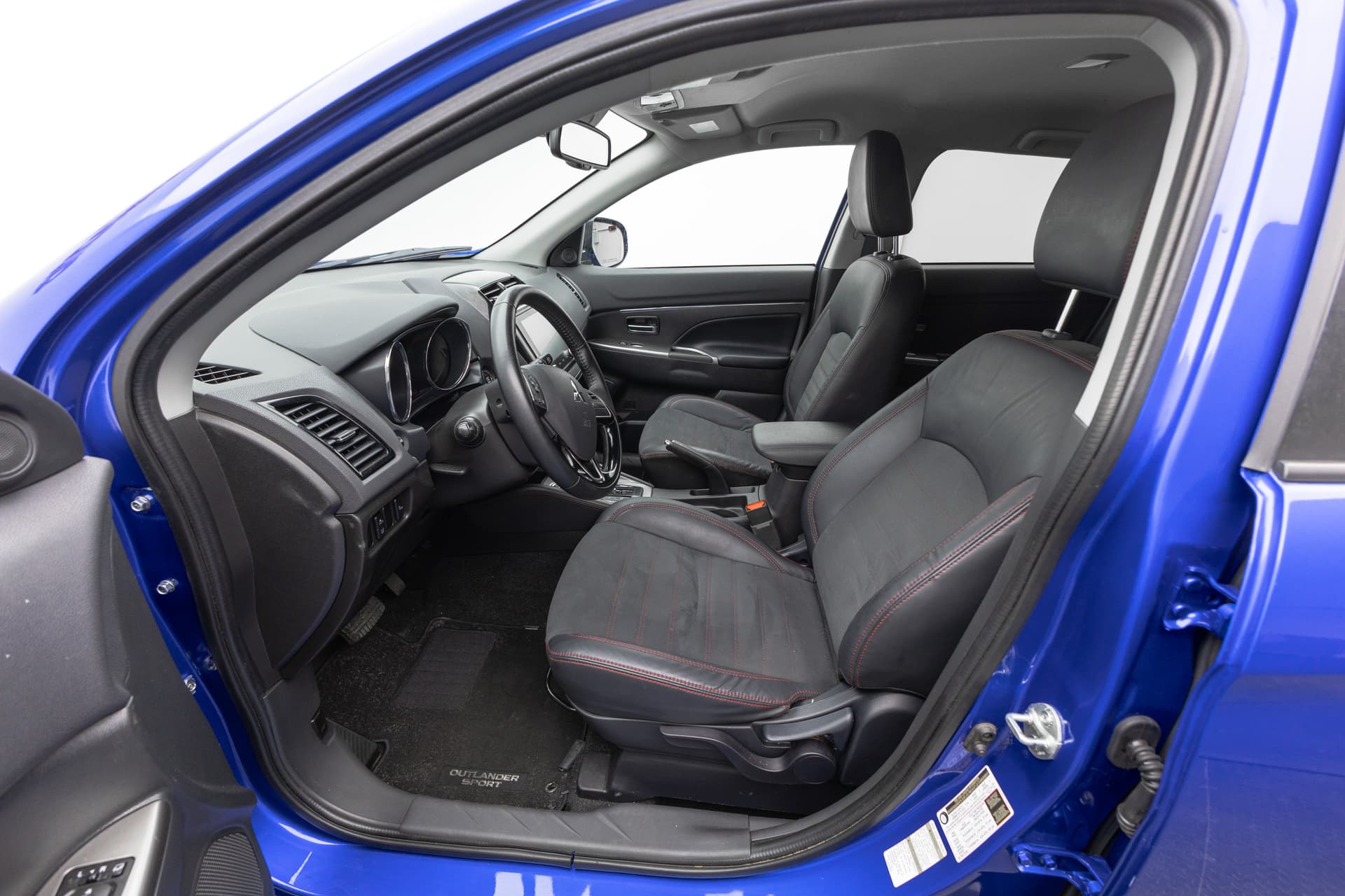 MITSUBISHI Outlander Sport 2023 - 10