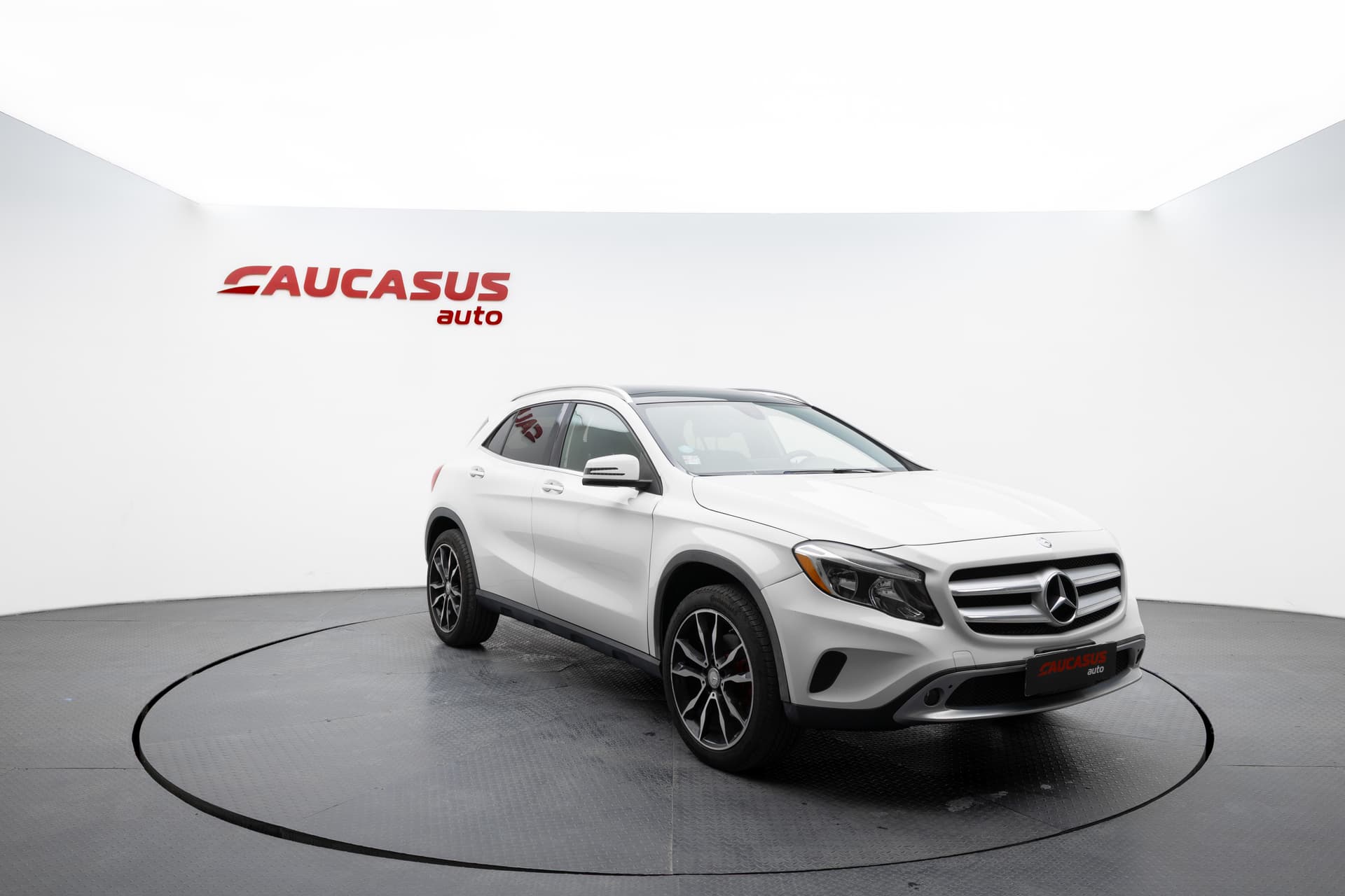 MERCEDES-BENZ GLA-Class 2016 - 3