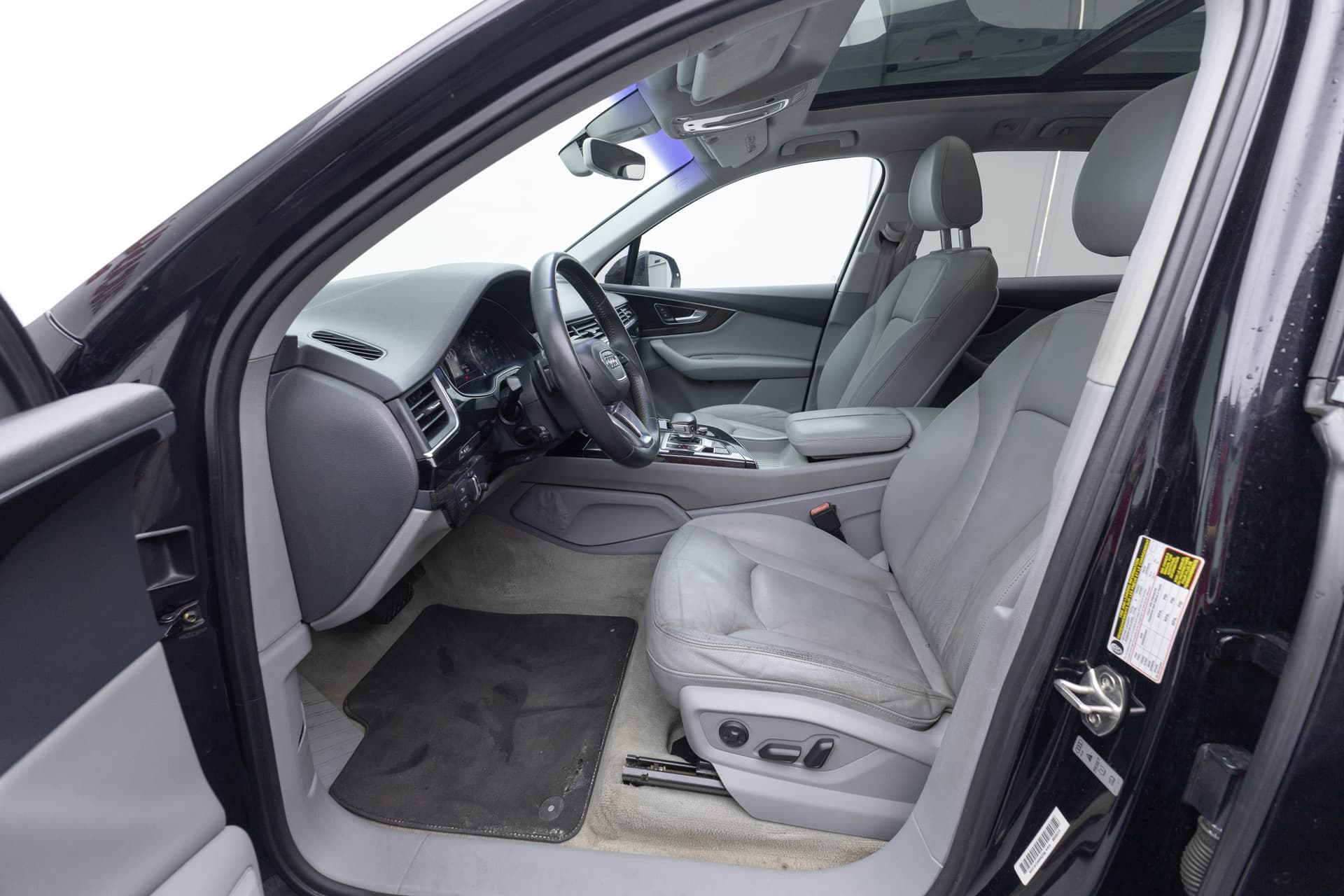 AUDI Q7 2017 - 10