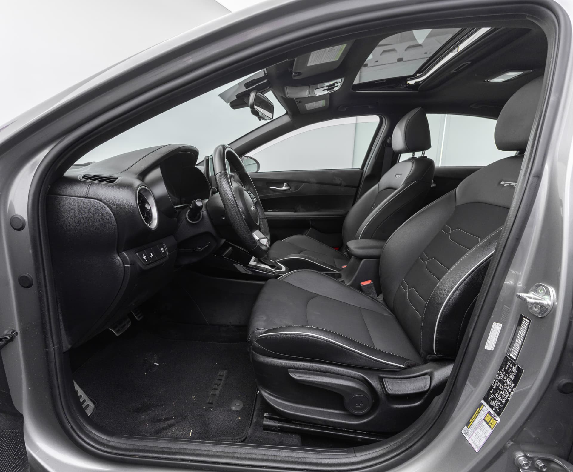 KIA Forte 2023 - 10