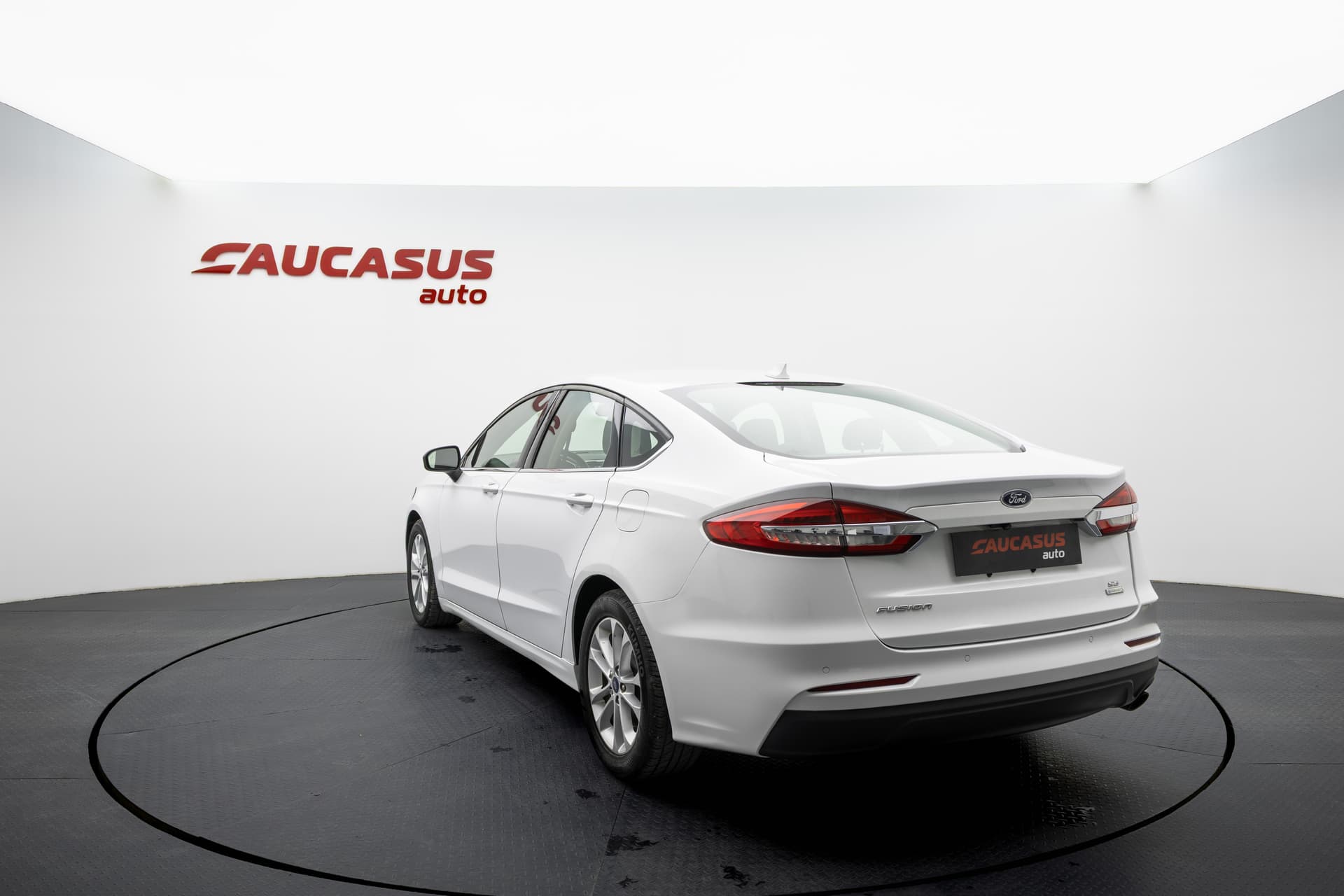 FORD Fusion 2020 - 10
