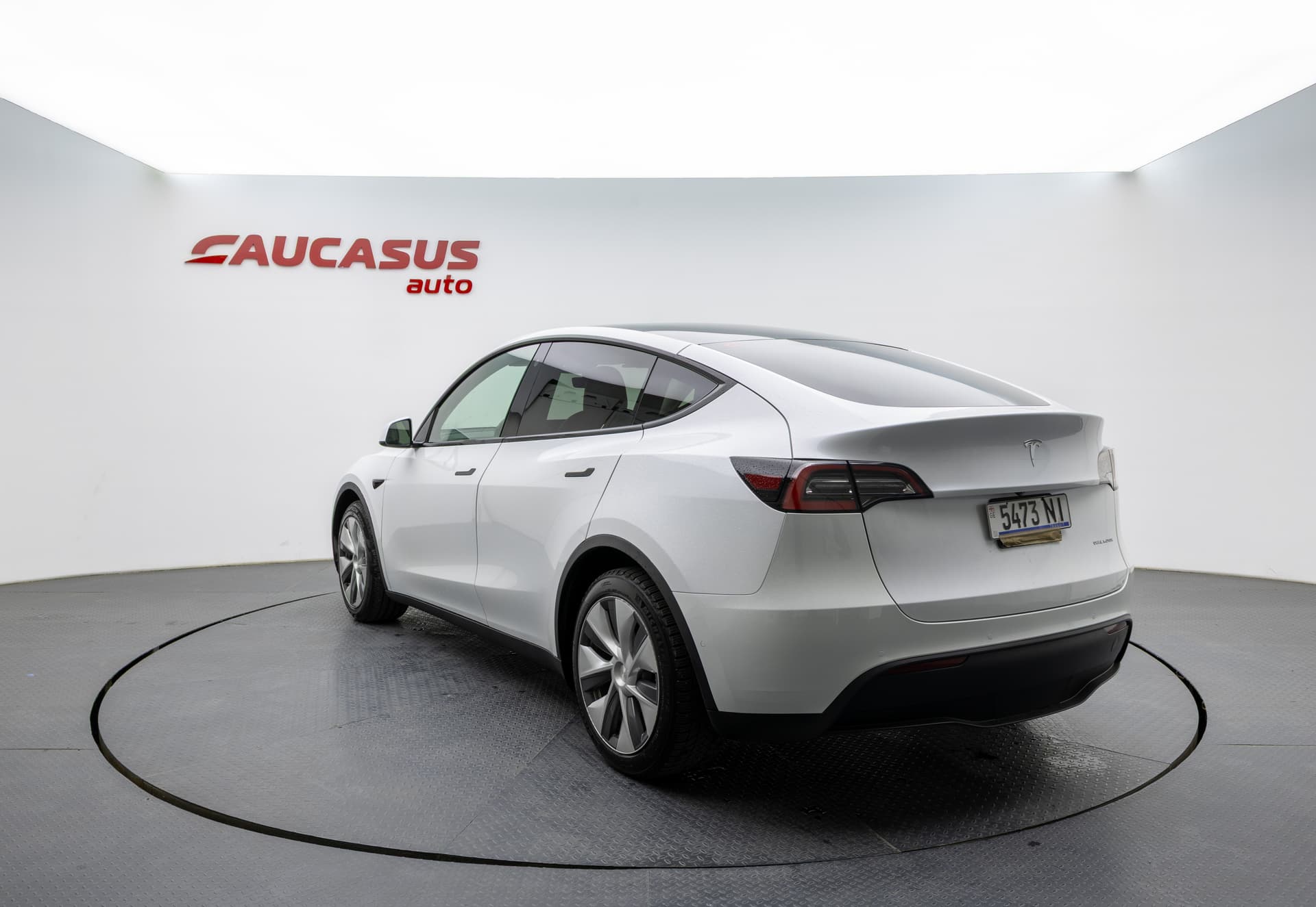 TESLA Model Y 2021 - 6