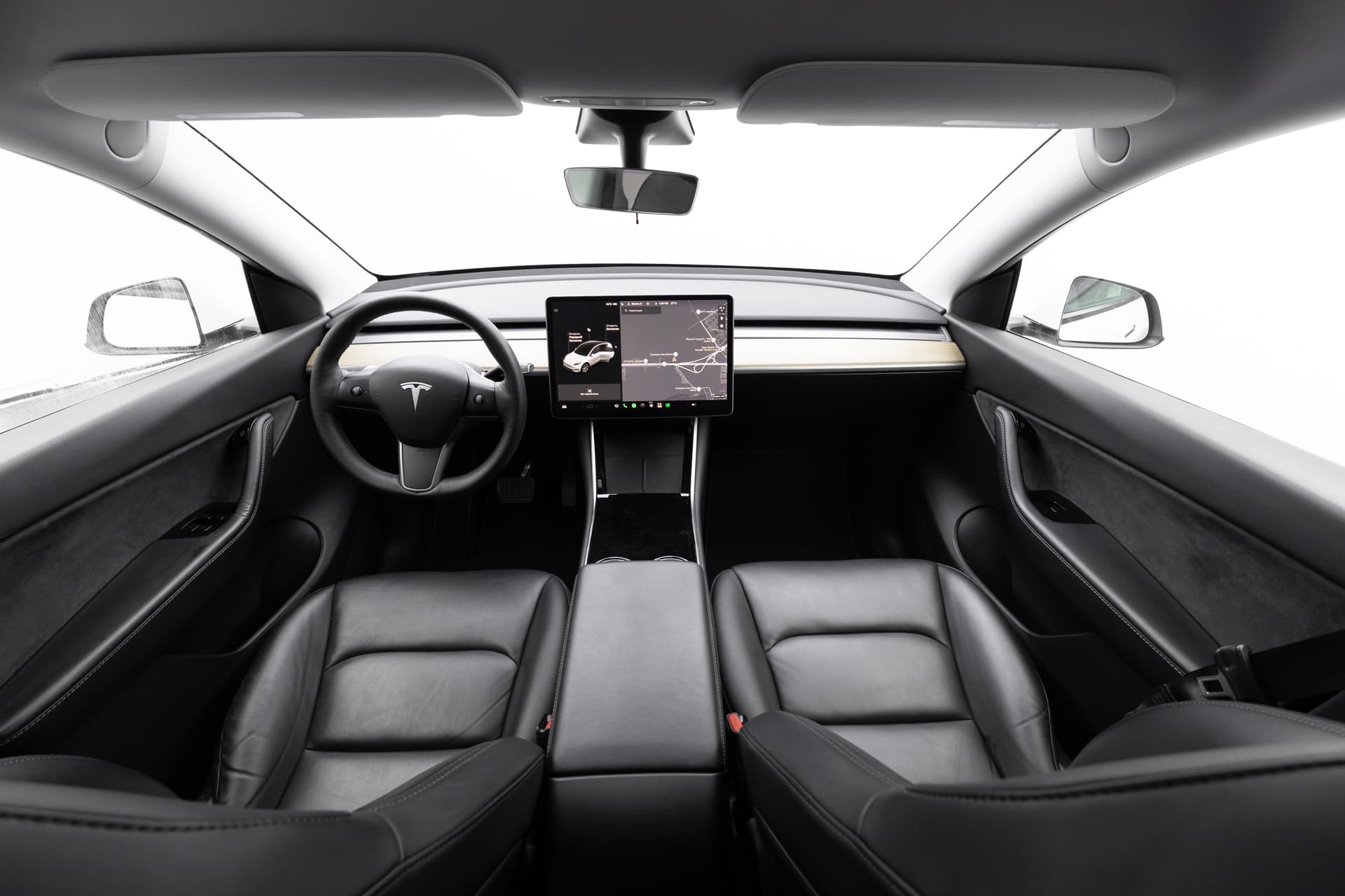TESLA Model Y 2021 - 9