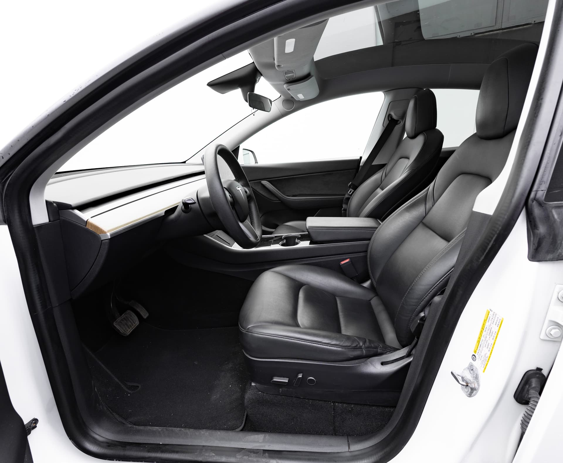 TESLA Model Y 2021 - 10