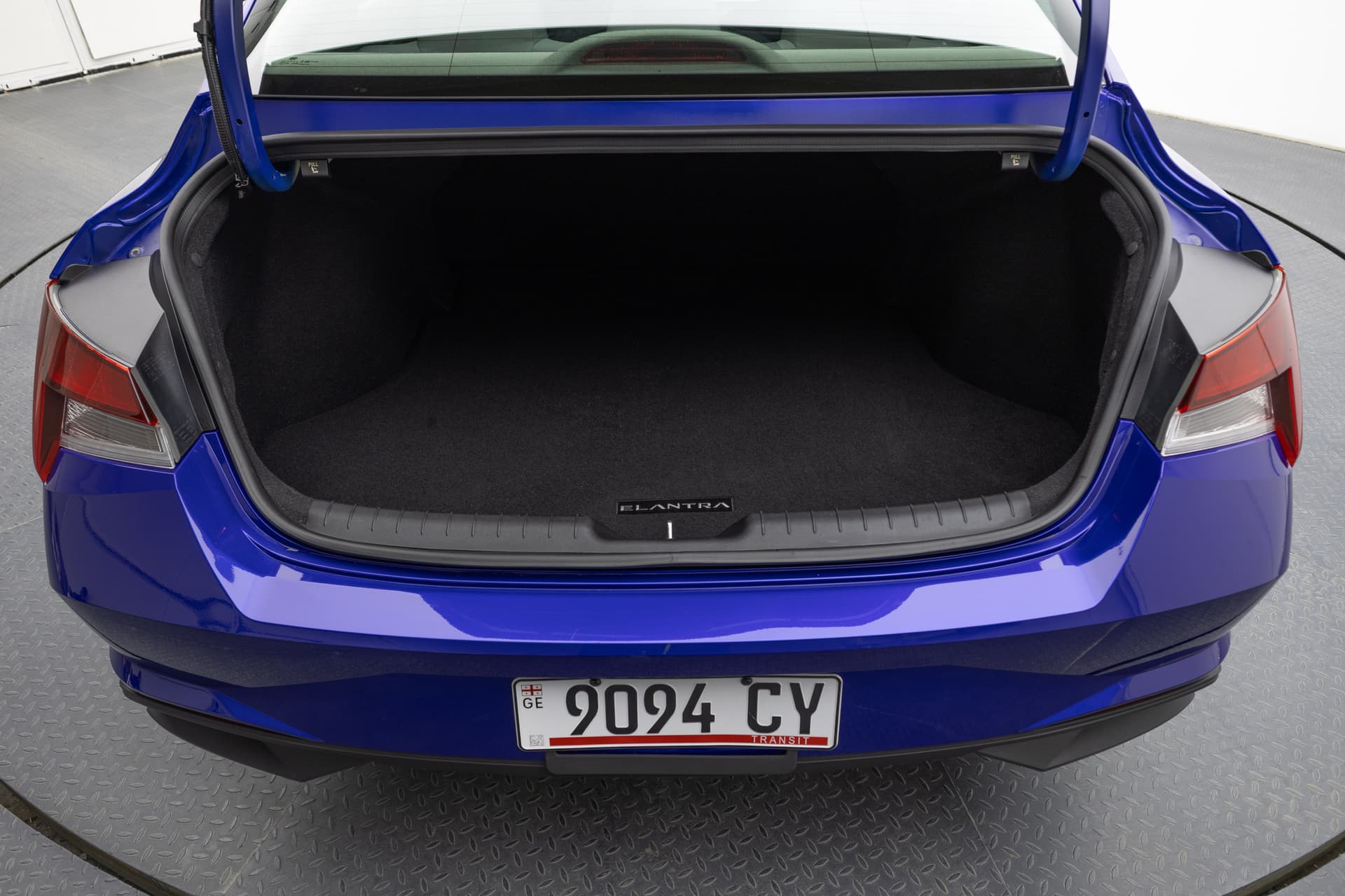 HYUNDAI Elantra 2023 - 4