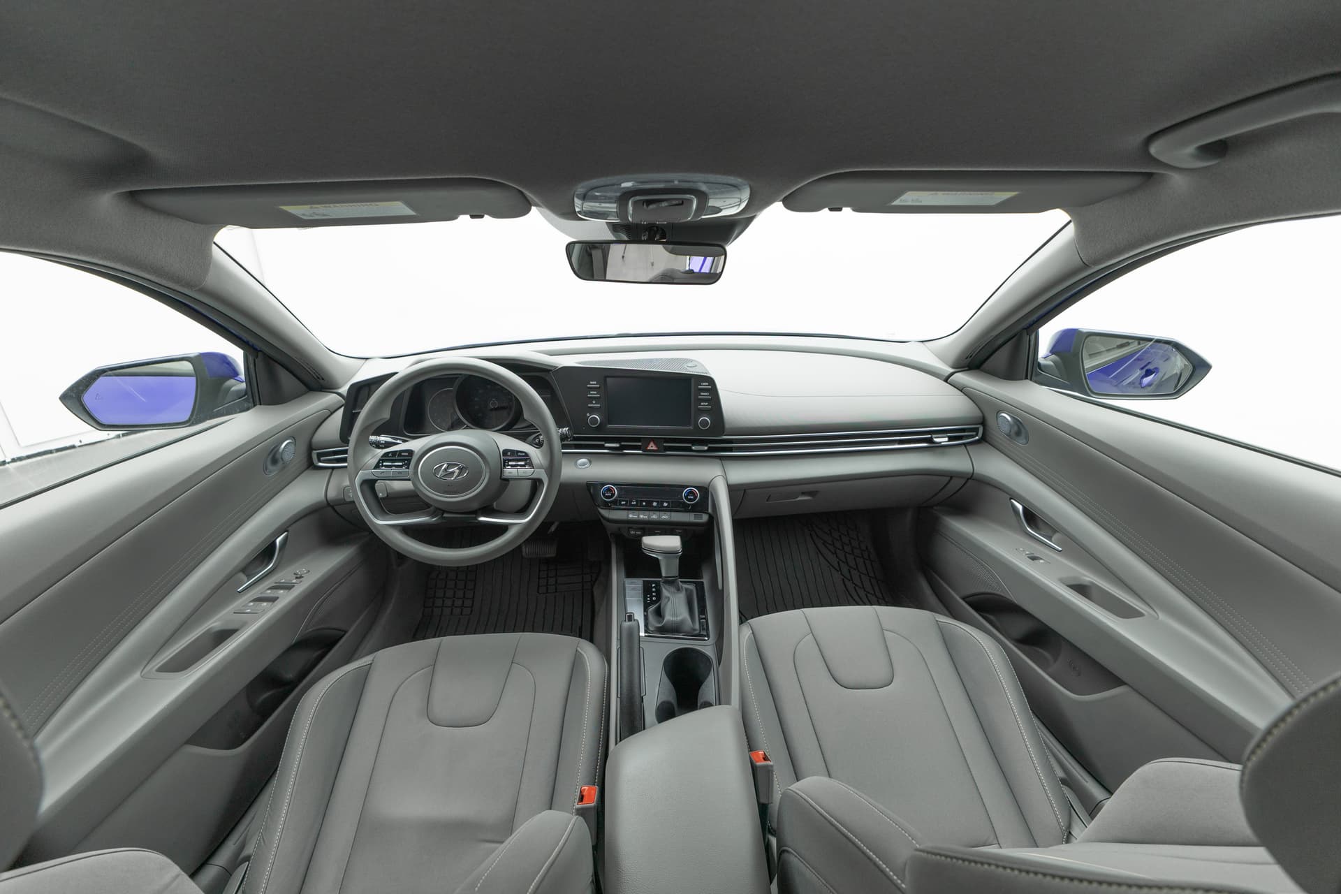 HYUNDAI Elantra 2023 - 5