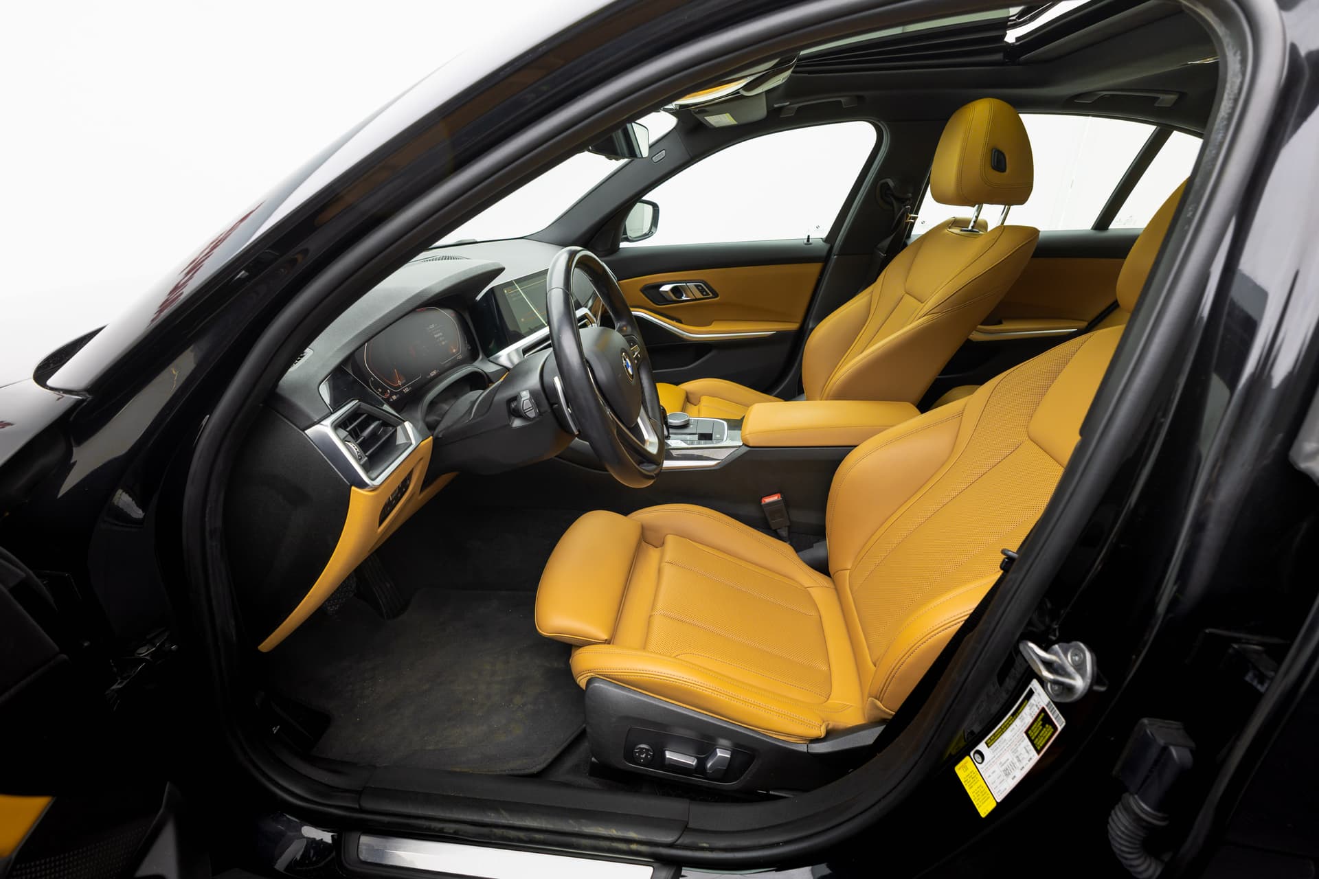 BMW 330i 2022 - 3