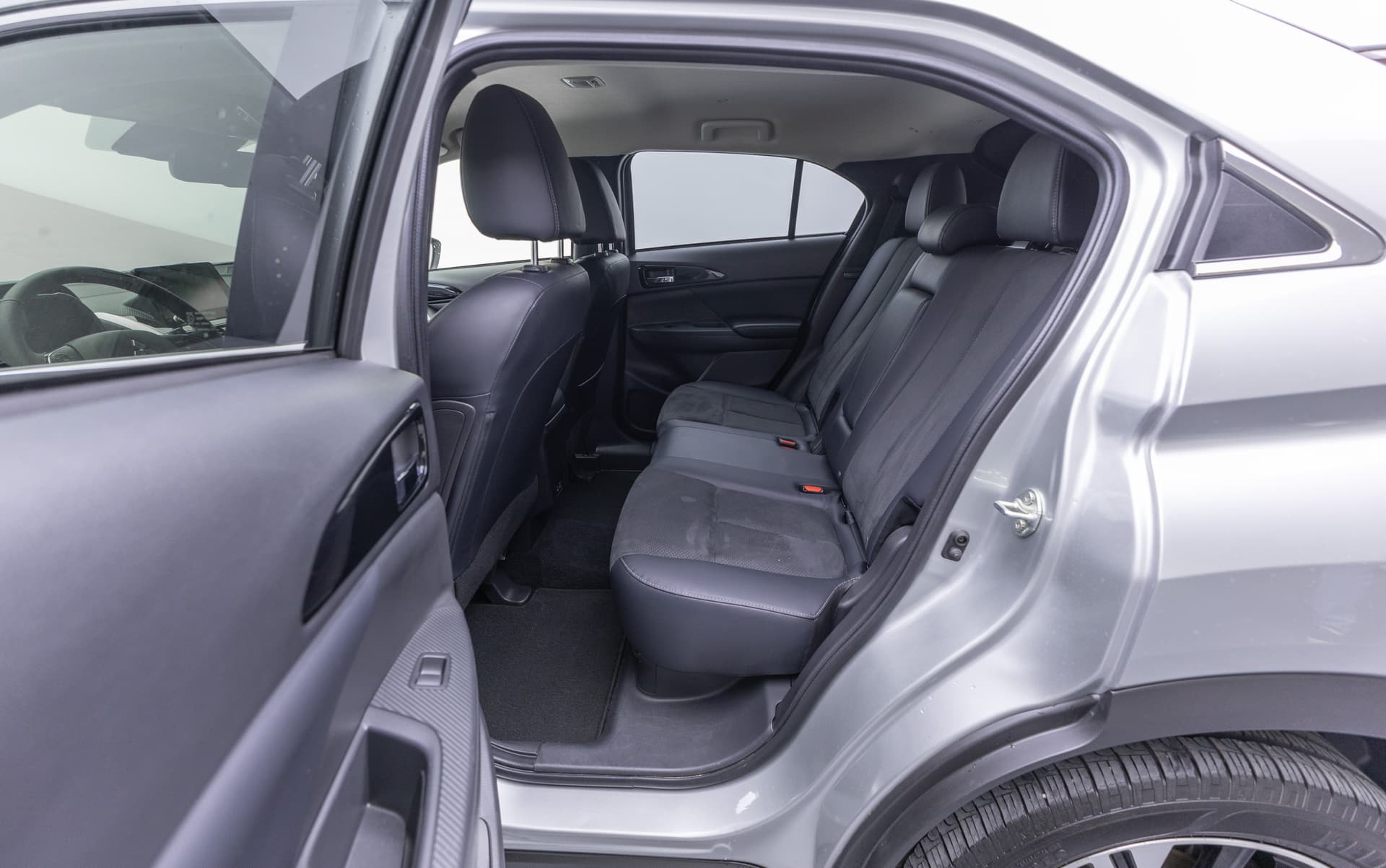 MITSUBISHI Eclipse Cross 2024 - 7