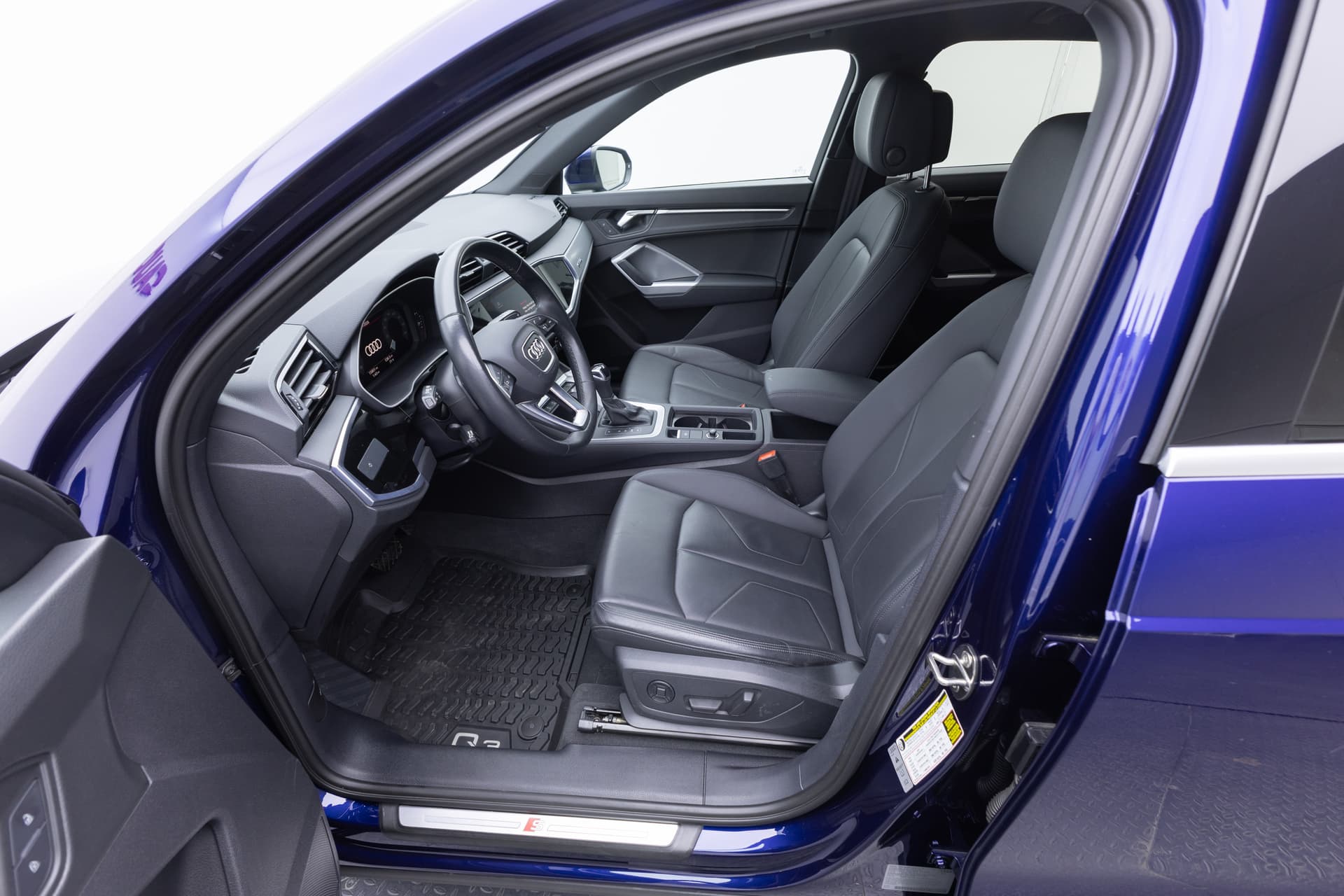 AUDI Q3 2022 - 10