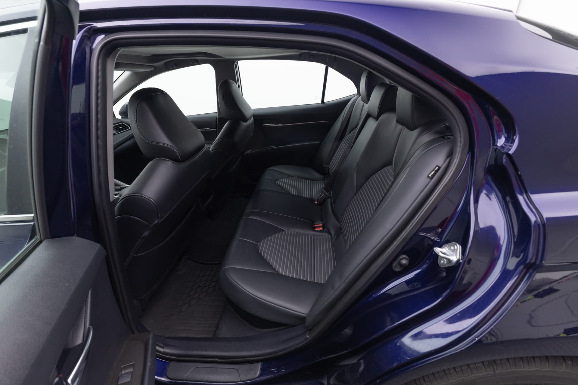 TOYOTA Camry 2022 - 8