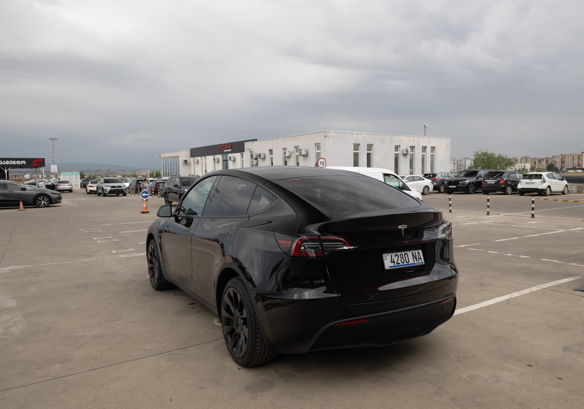 TESLA Model Y 2023 - 6