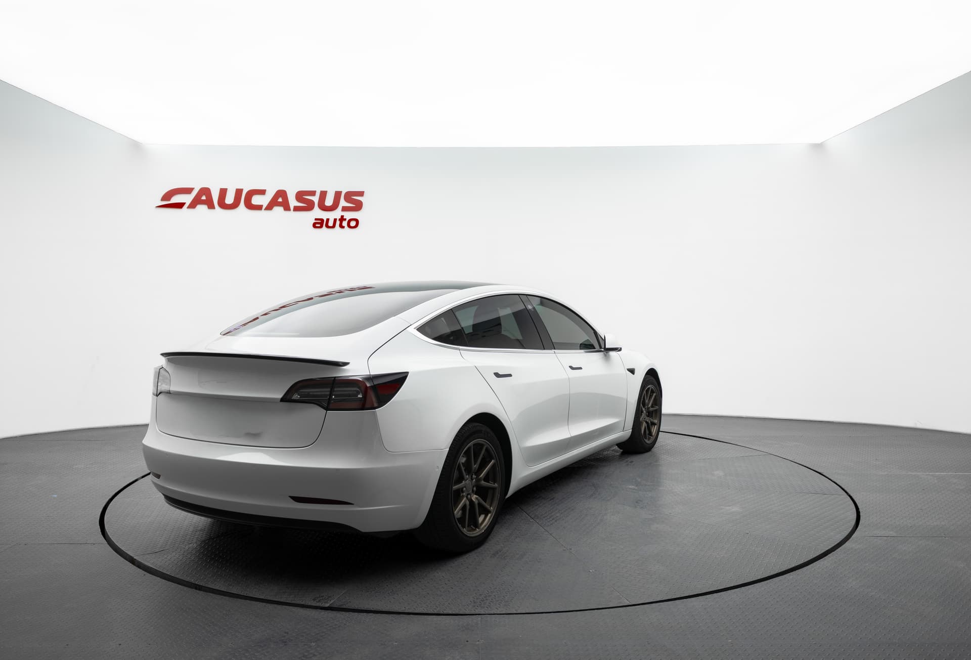 TESLA Model 3 2019 - 4