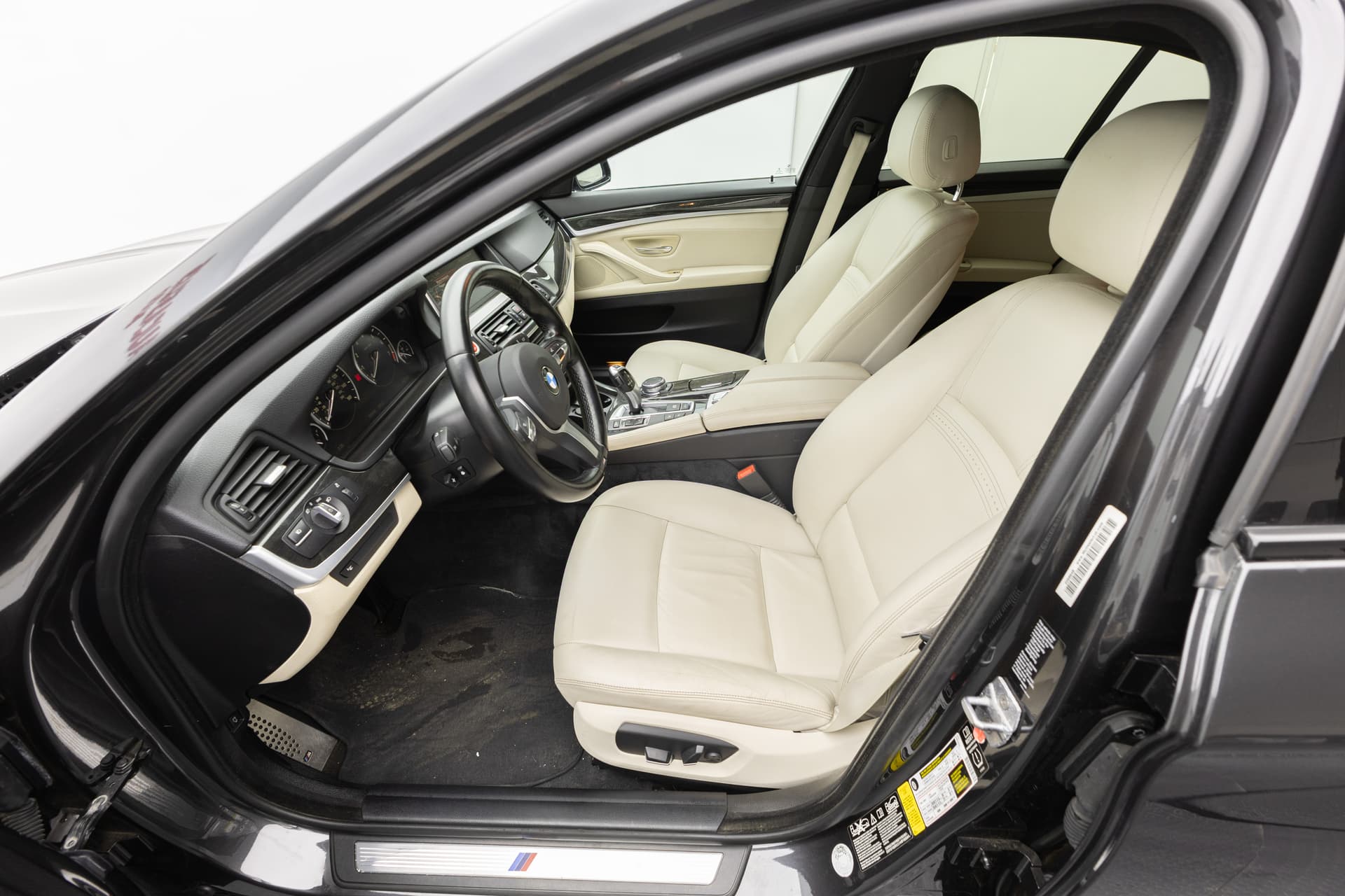 BMW 530i 2014 - 10