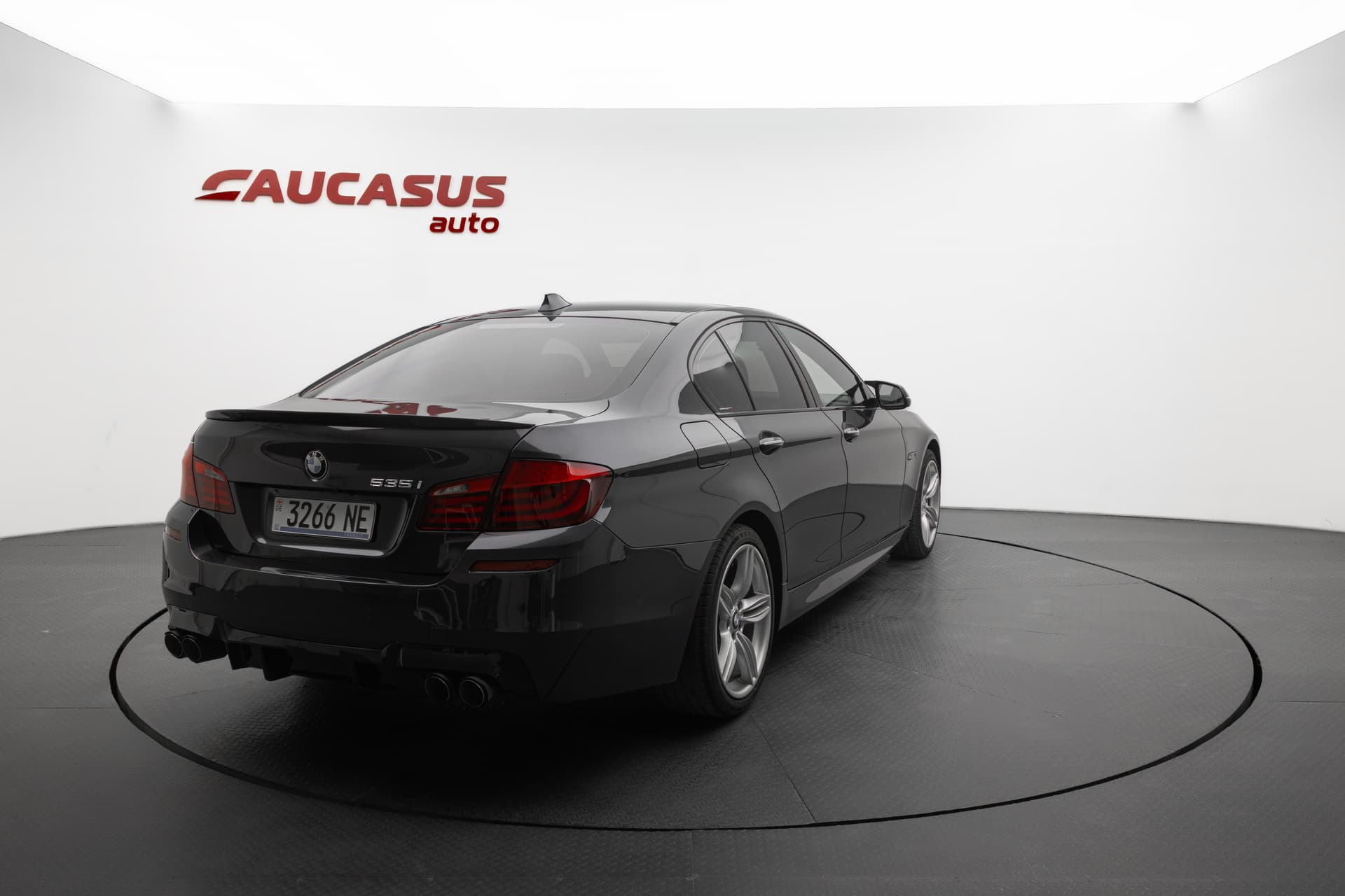 BMW 530i 2014 - 4