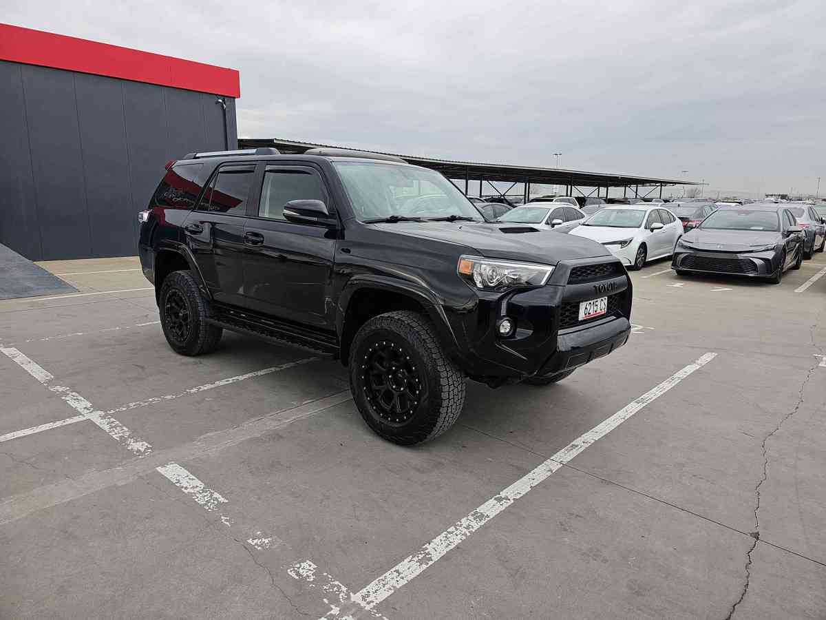 TOYOTA 4-Runner 2015 - 3