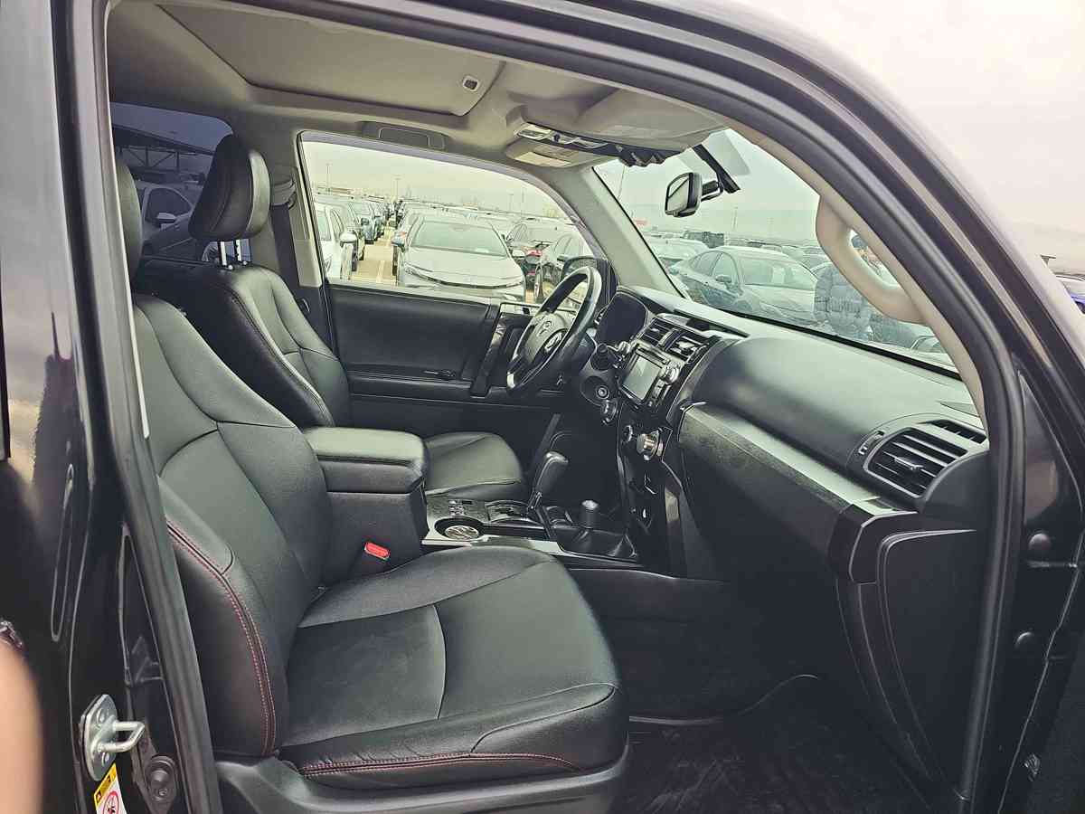 TOYOTA 4-Runner 2015 - 10