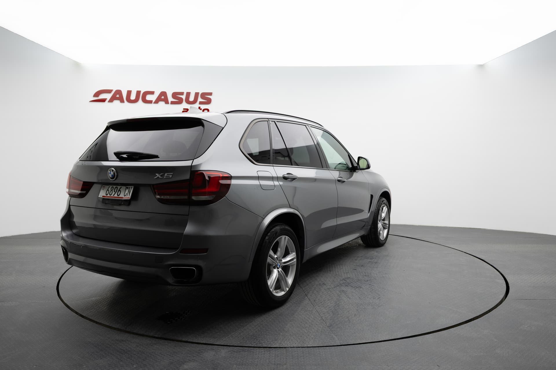 BMW X5 2015 - 6