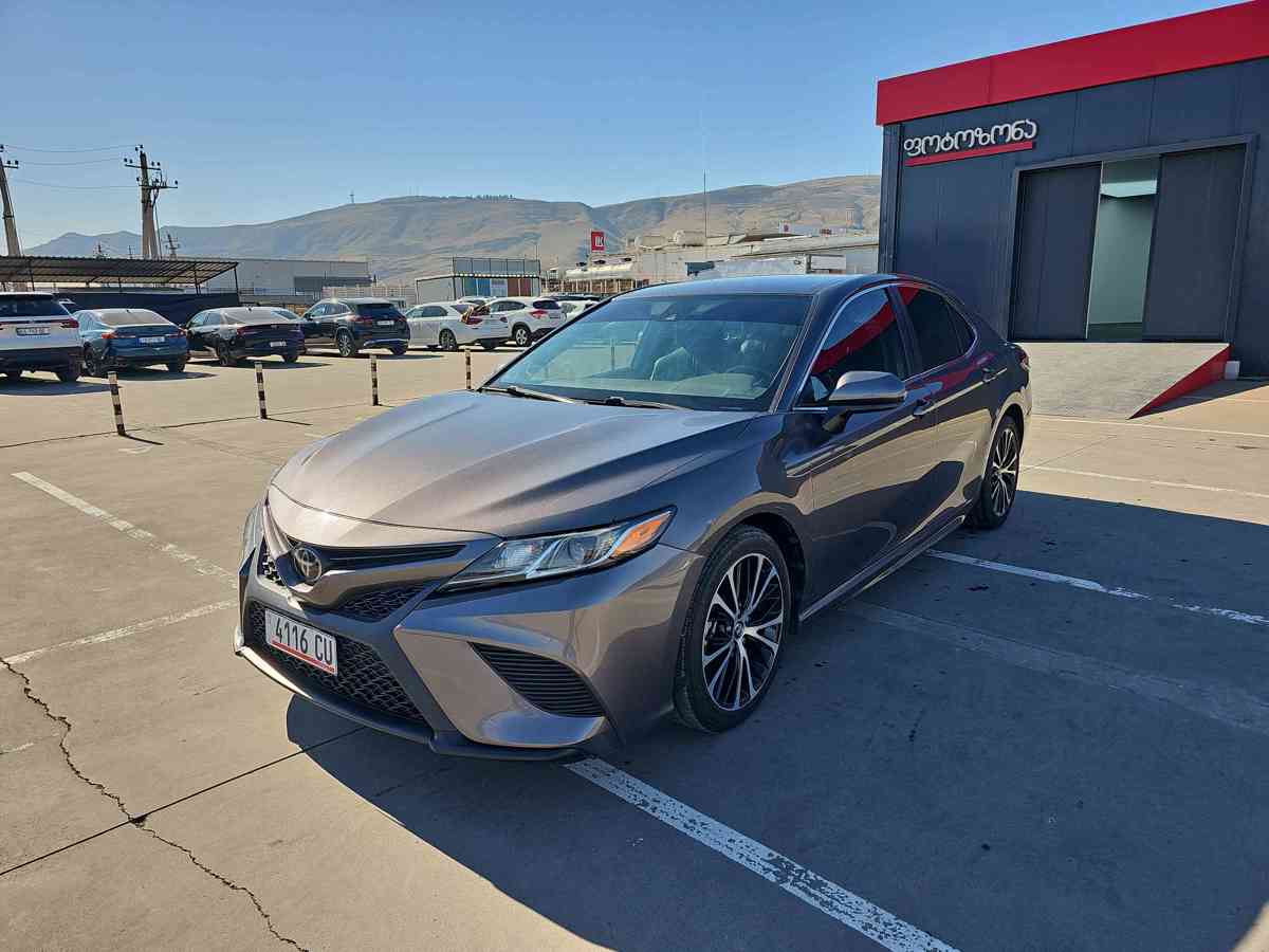 TOYOTA Camry 2020 - 1