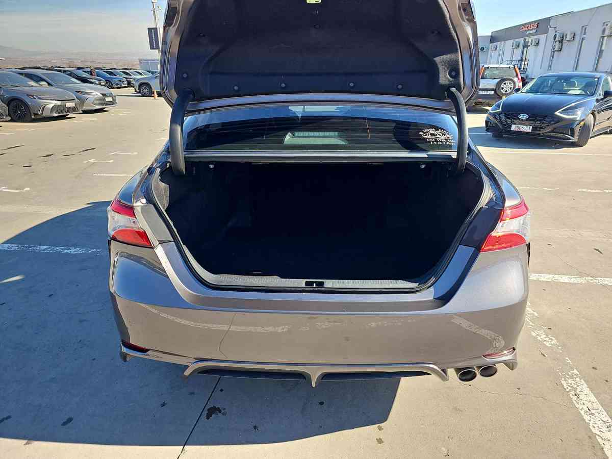 TOYOTA Camry 2020 - 10