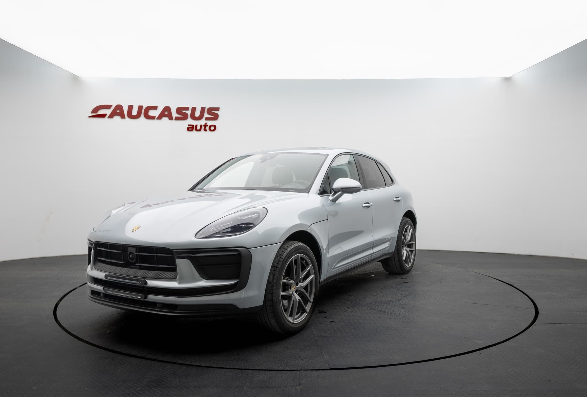 PORSCHE Macan 2023 - 1