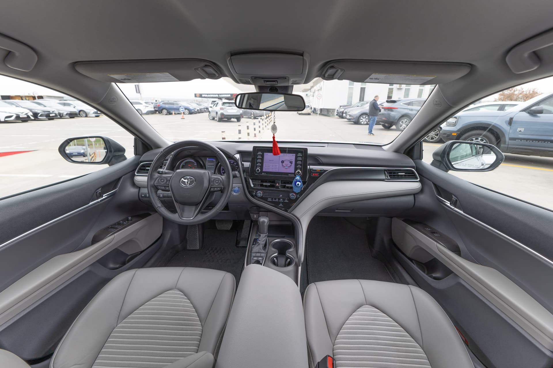 TOYOTA Camry 2023 - 9