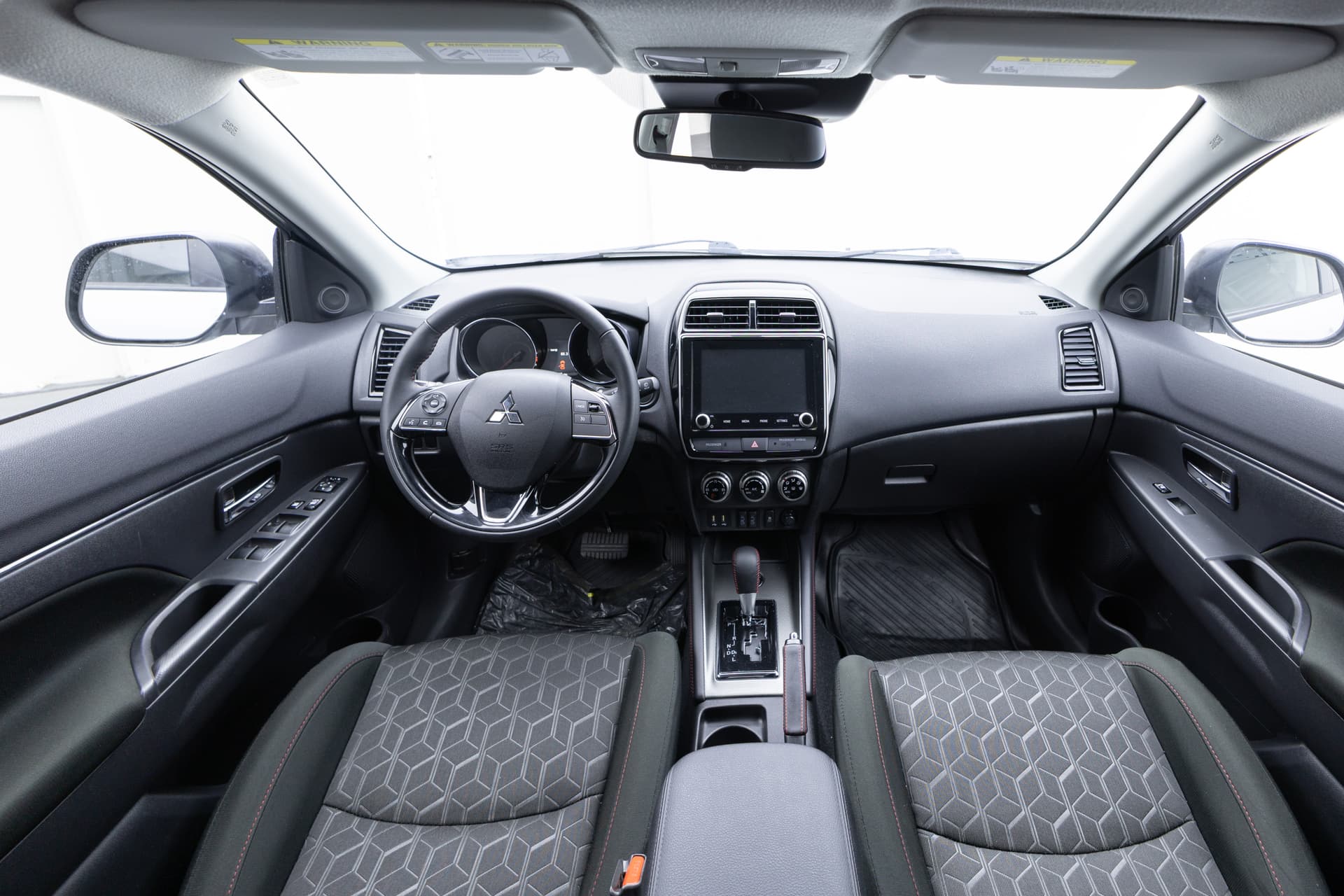 MITSUBISHI Outlander Sport 2023 - 9