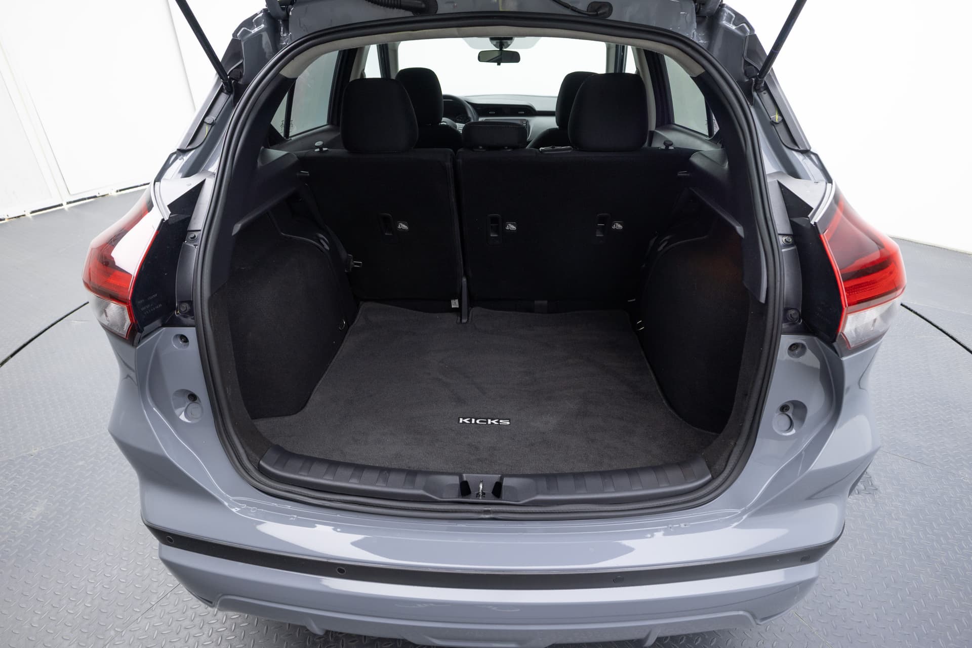NISSAN Kicks 2023 - 7