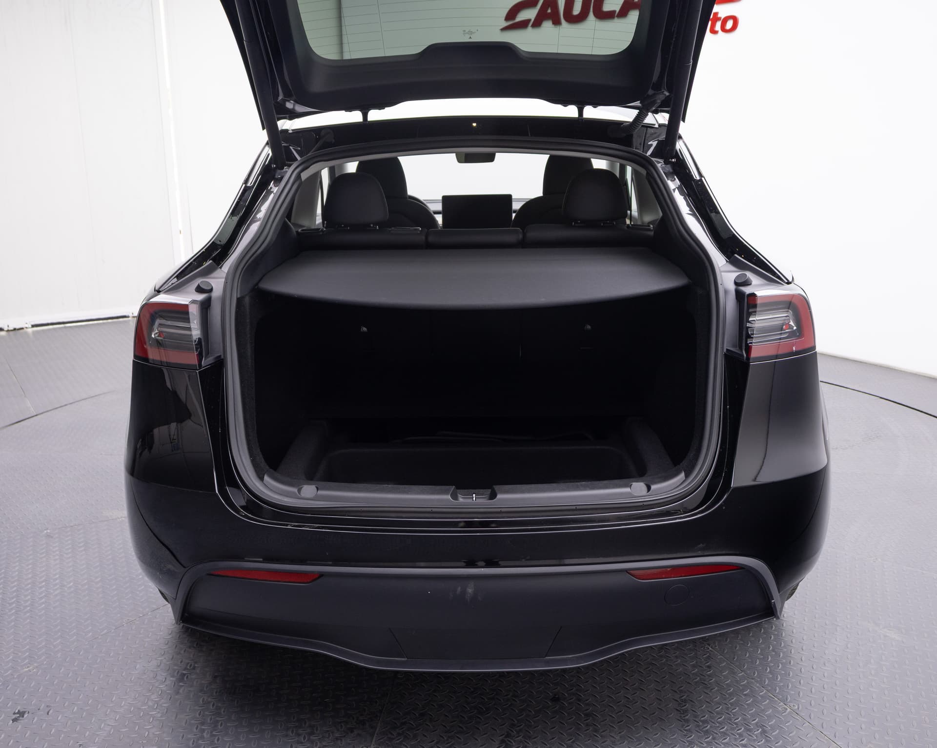 TESLA Model Y 2023 - 7