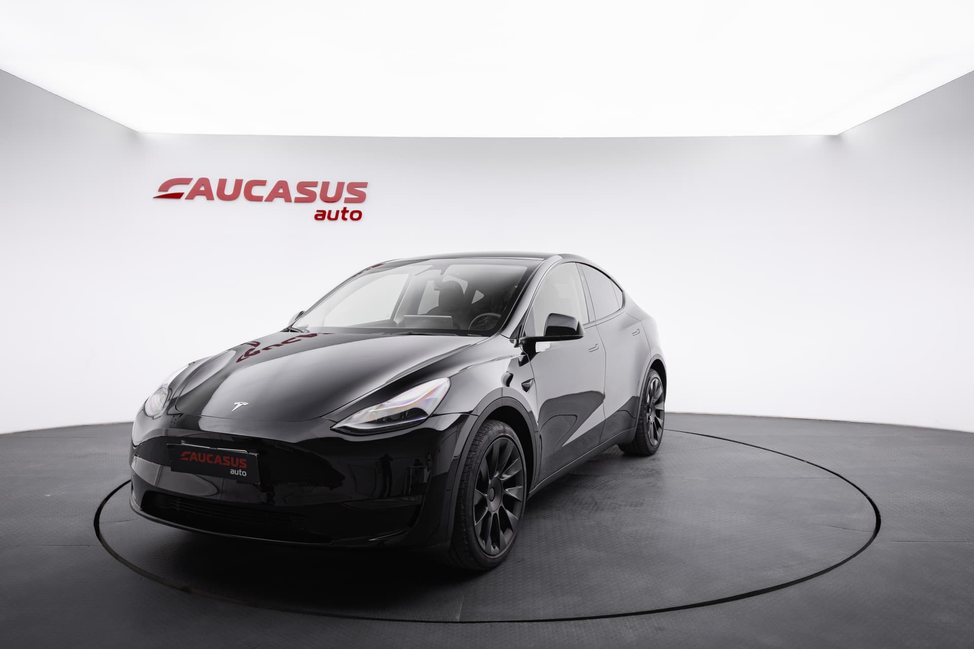 TESLA Model Y 2023 - 1