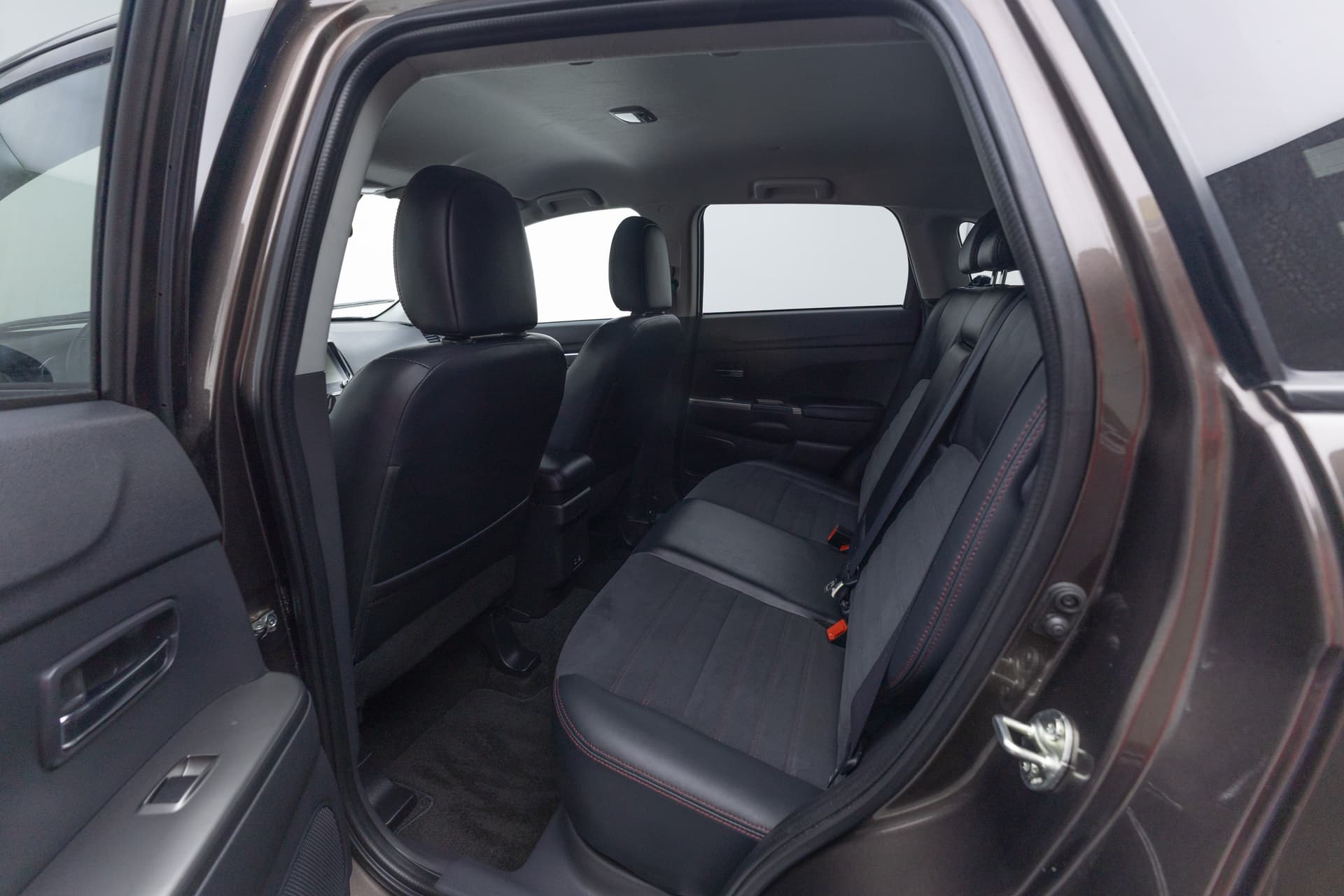 MITSUBISHI Outlander Sport 2023 - 9